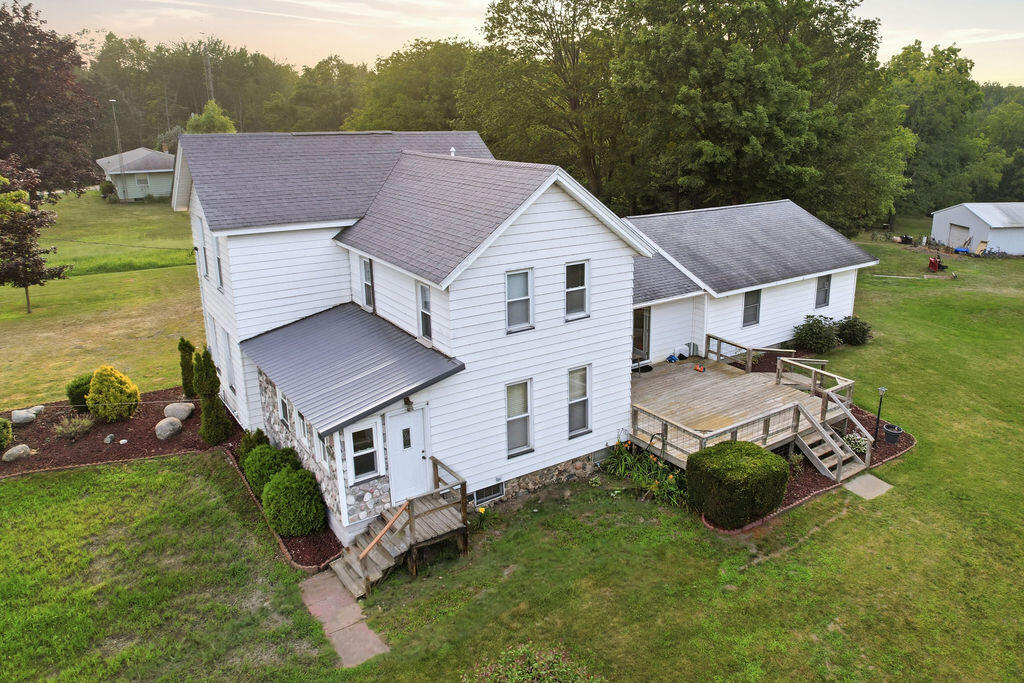 6649 122nd Avenue Fennville MI 49408