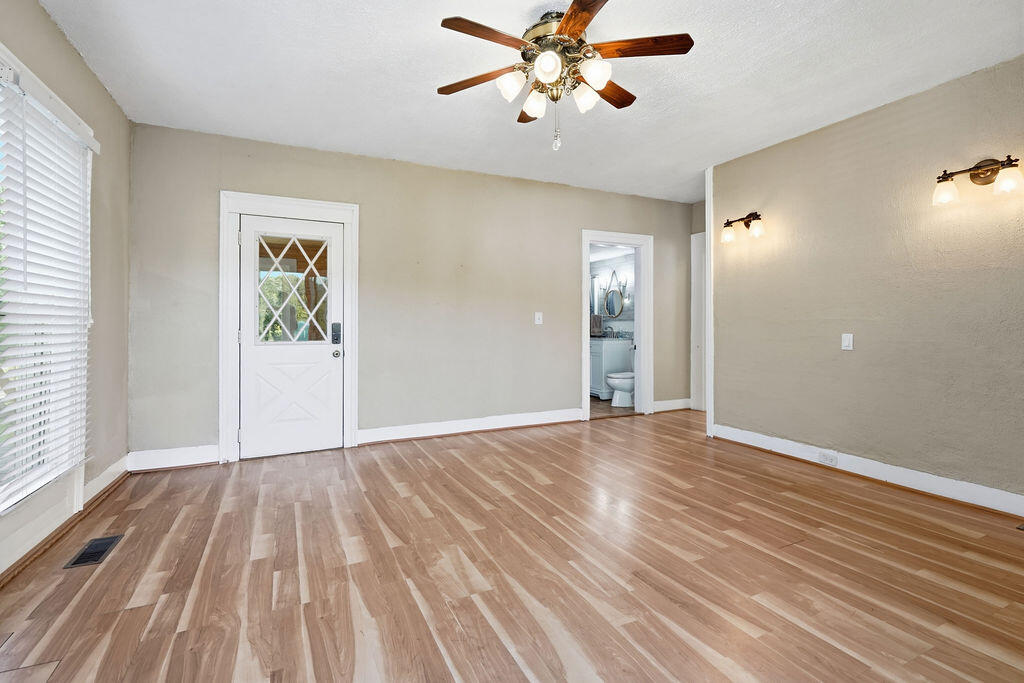 6649 122nd Avenue Fennville MI 49408