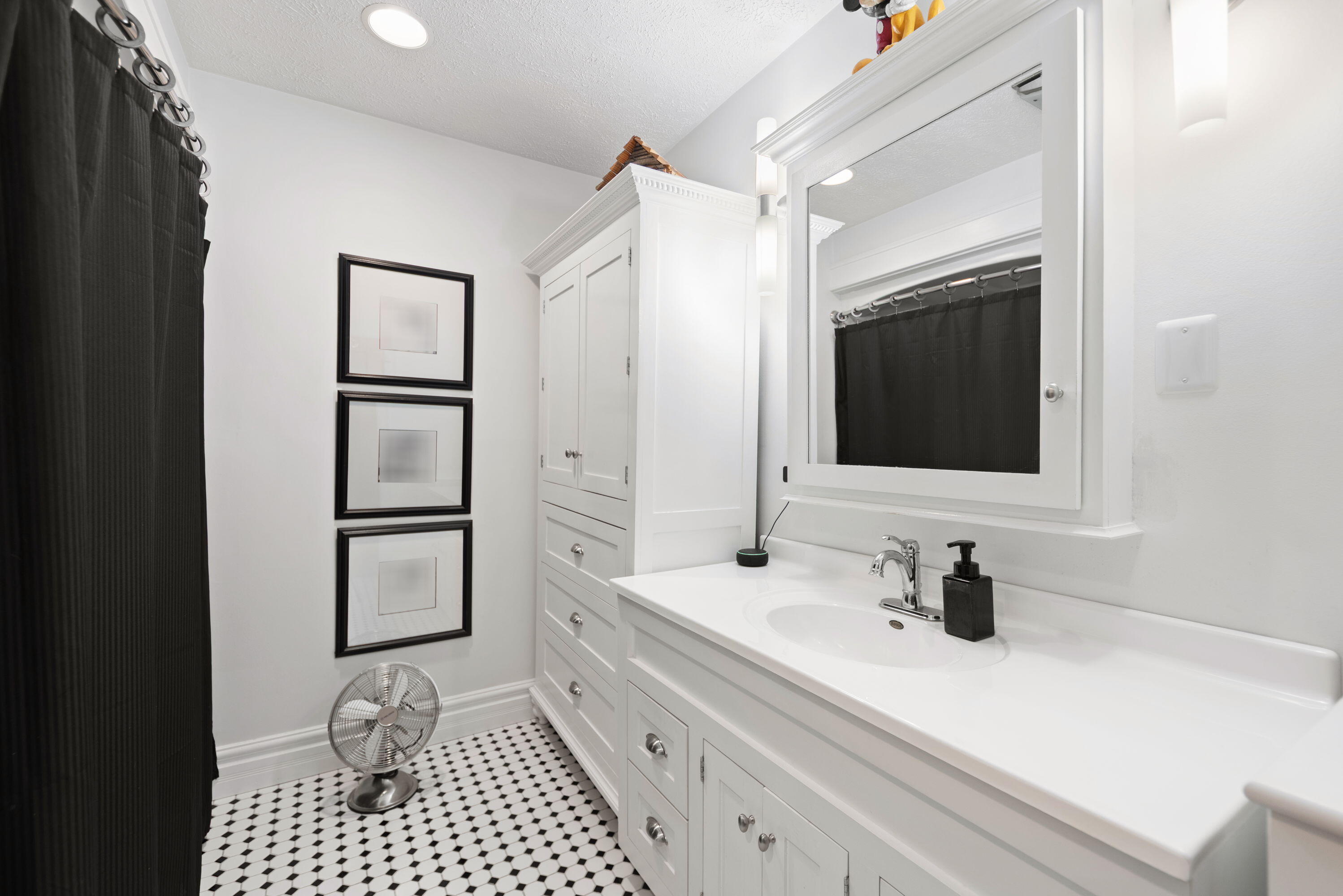 2 E Ash Street E Three Oaks MI 49128
