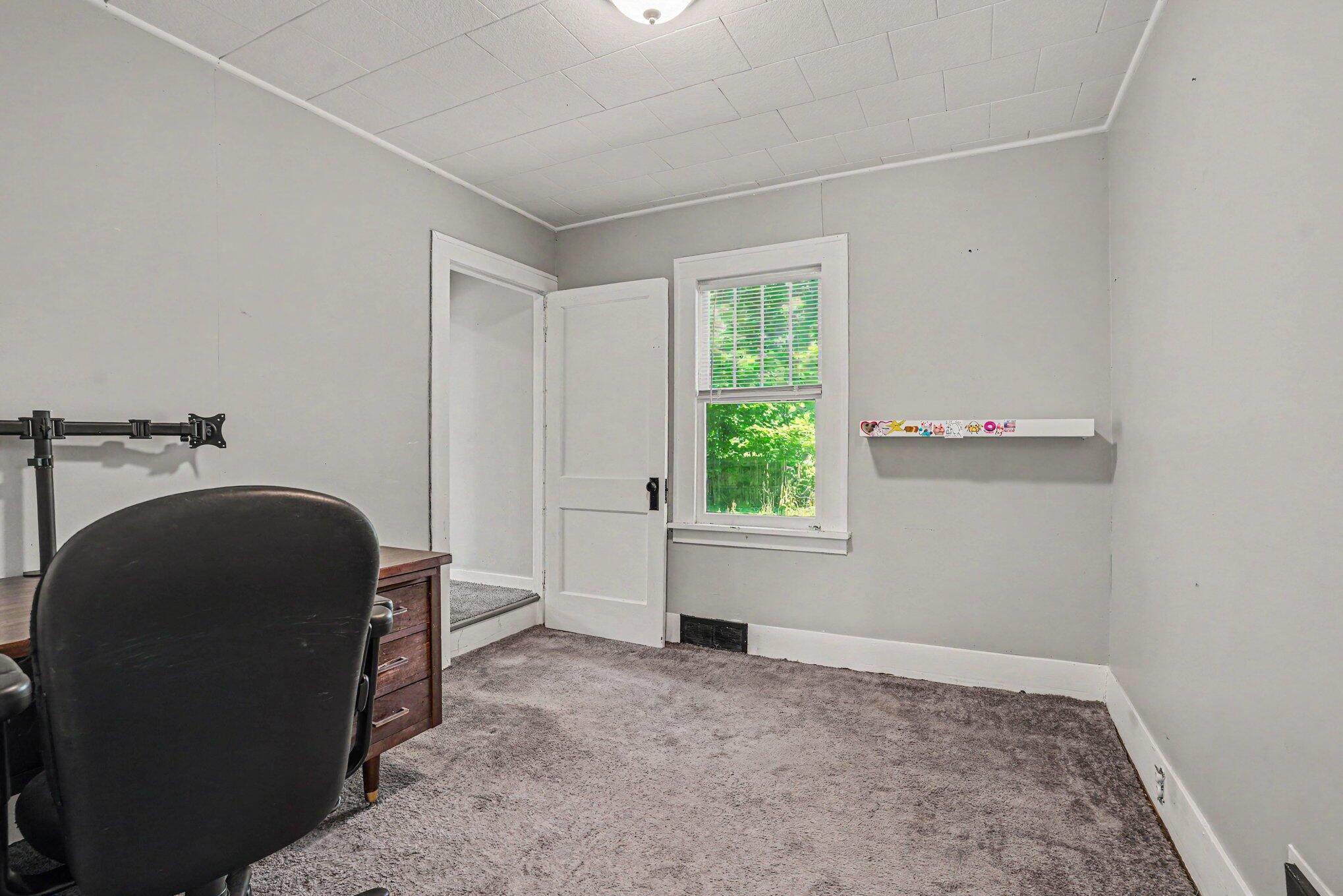 607 Ira Avenue Kalamazoo MI 49048