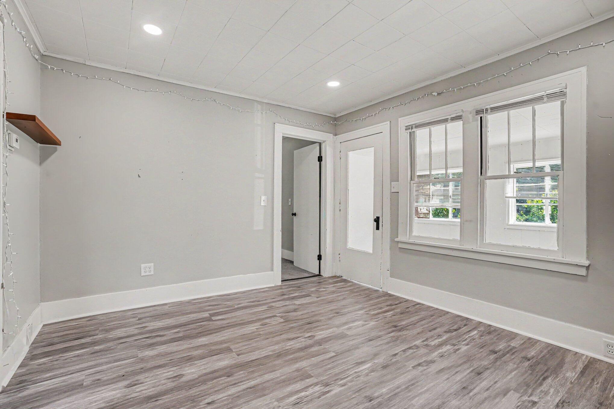 607 Ira Avenue Kalamazoo MI 49048