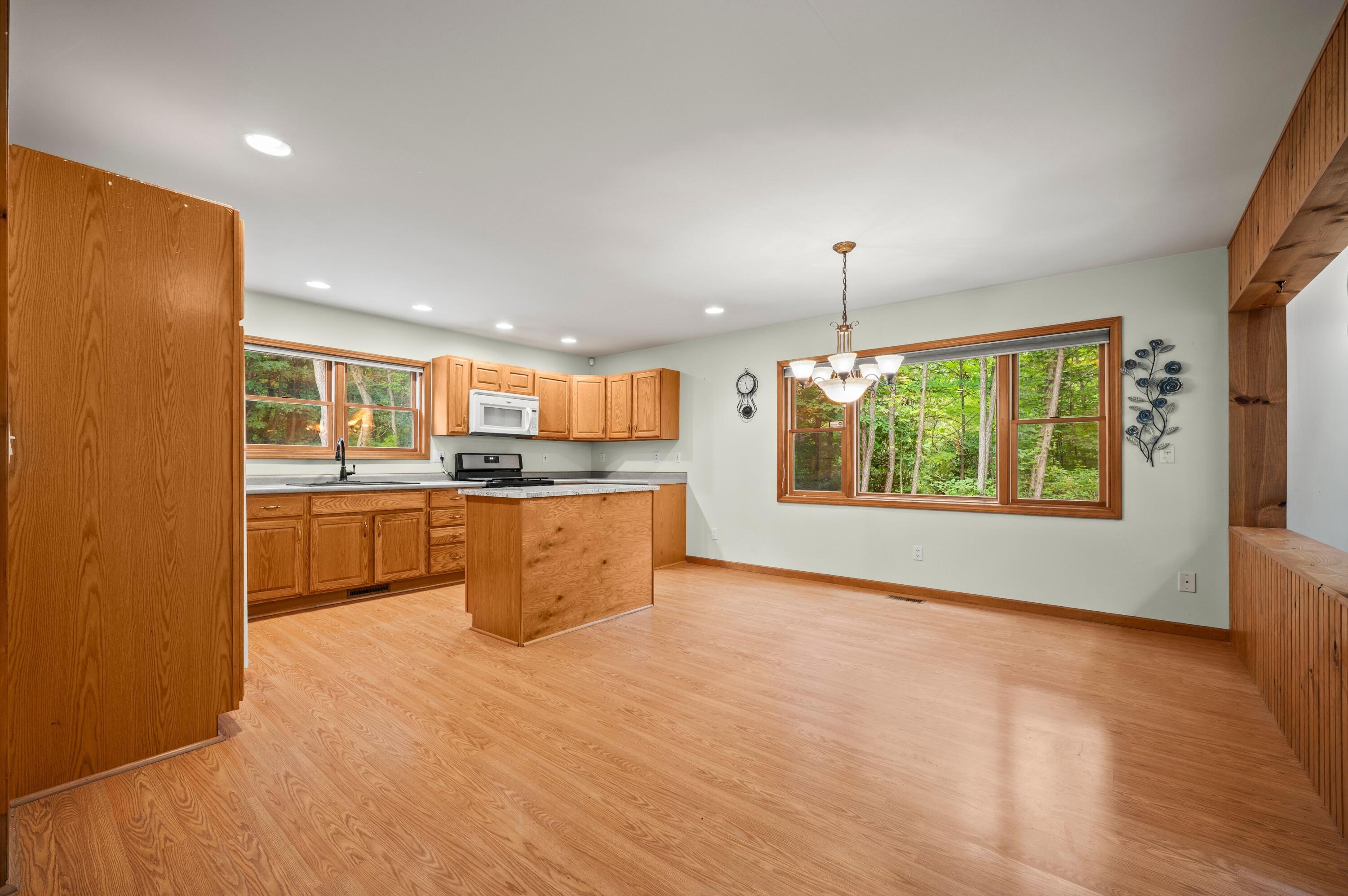5471 Little Paw Paw Lake Road Coloma MI 49038