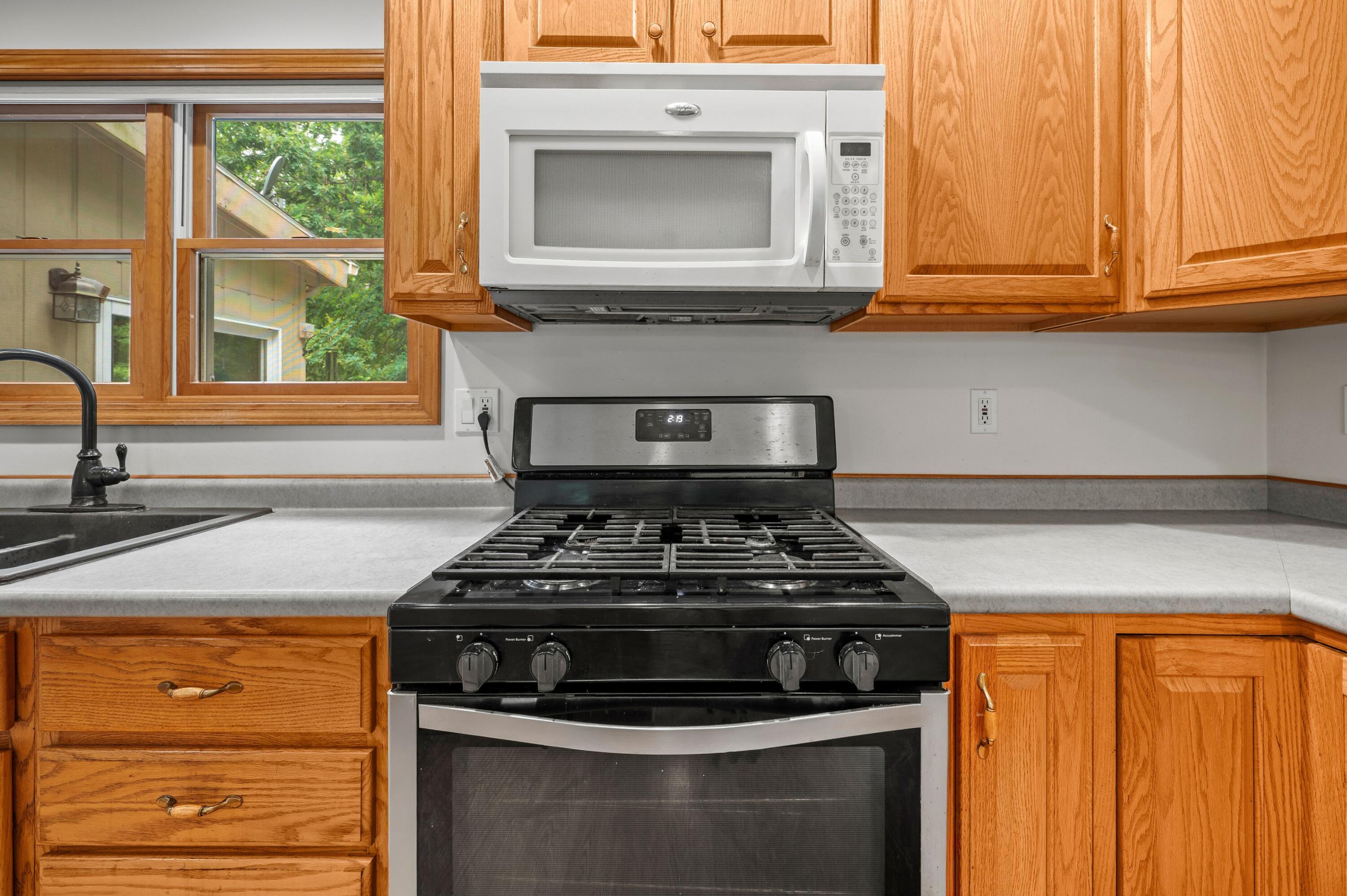 5471 Little Paw Paw Lake Road Coloma MI 49038
