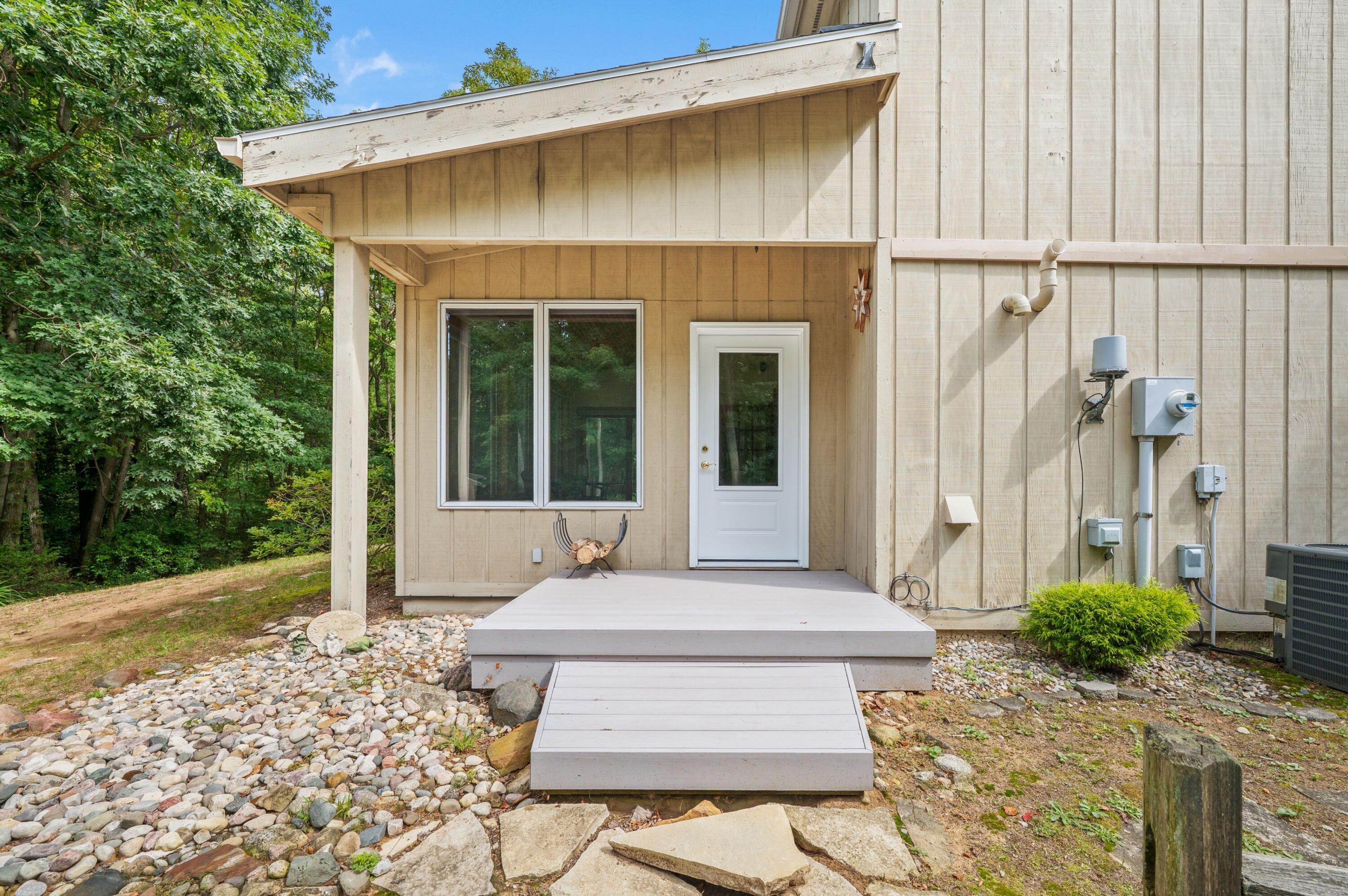 5471 Little Paw Paw Lake Road Coloma MI 49038