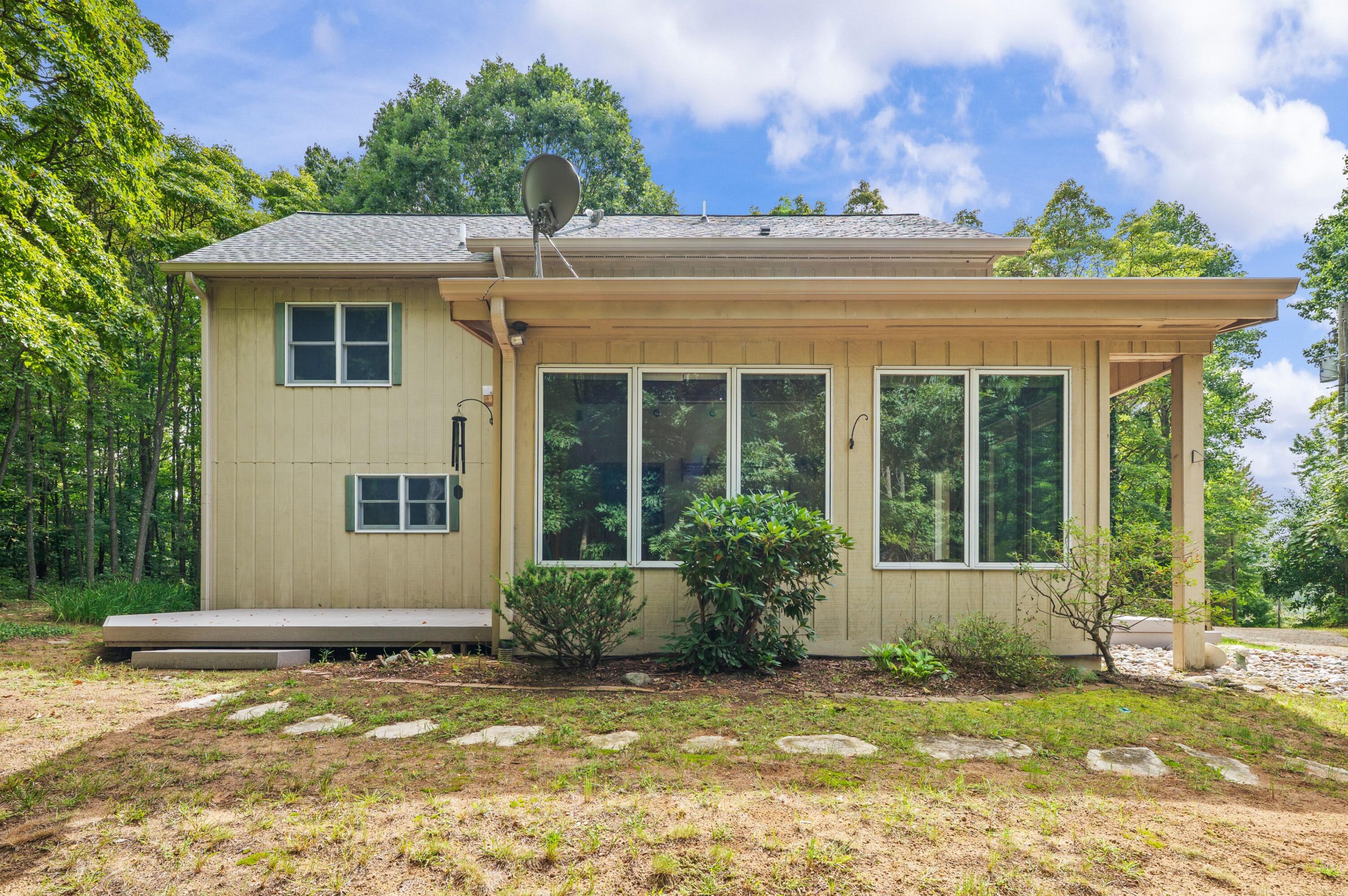 5471 Little Paw Paw Lake Road Coloma MI 49038