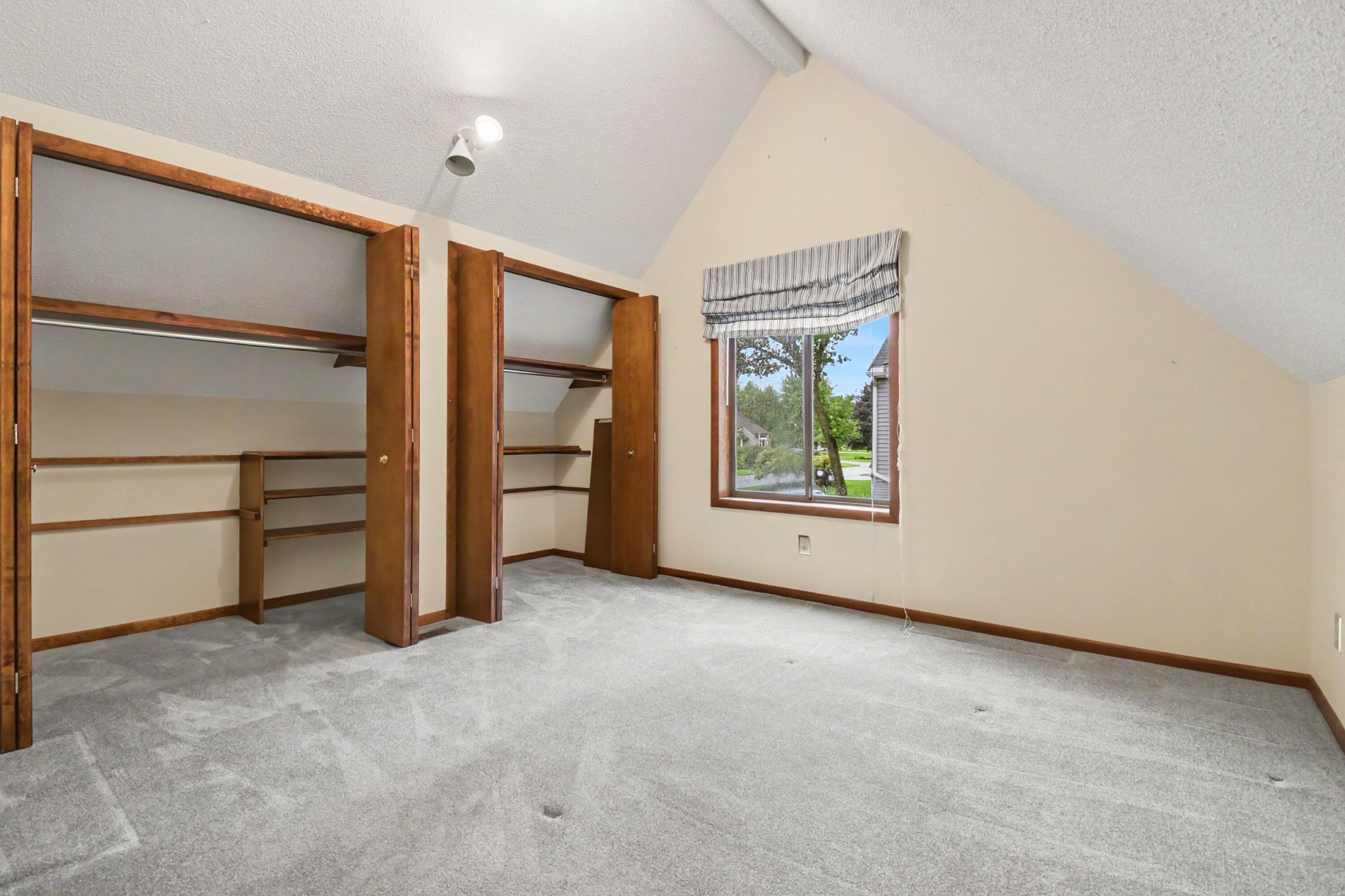 6039 Arroyo Vista Drive NE Rockford MI 49341