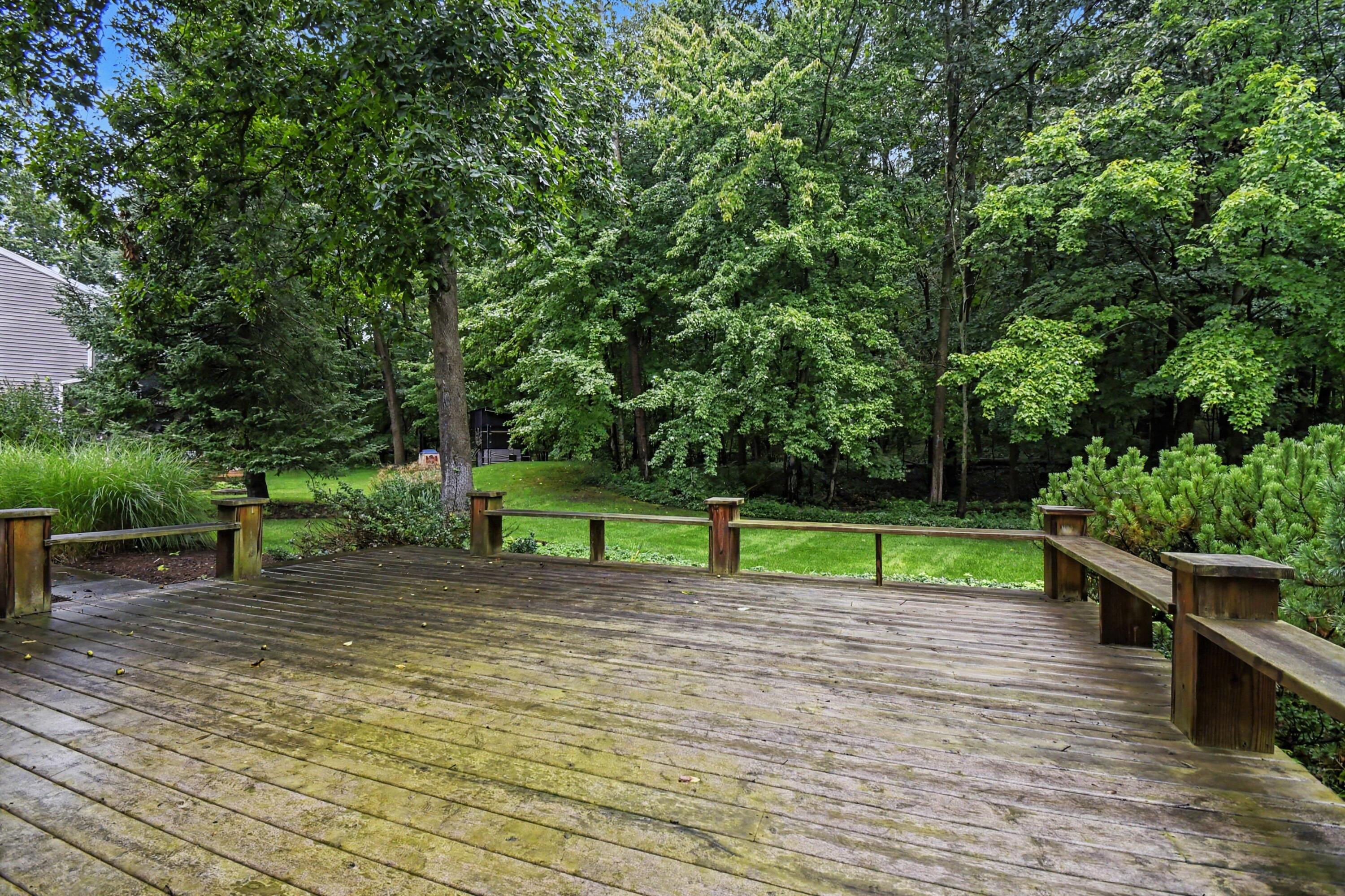 6039 Arroyo Vista Drive NE Rockford MI 49341