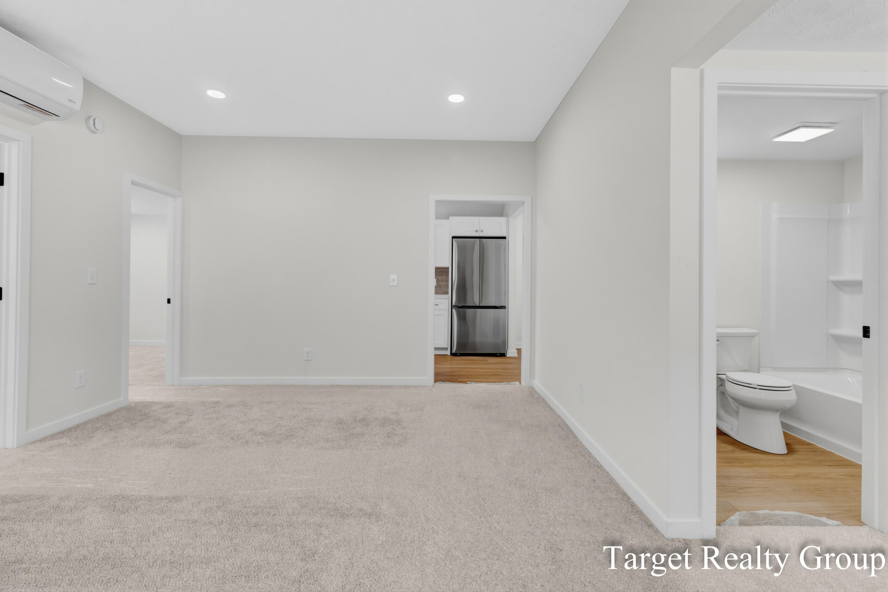 8660 Merry Drive NE Rockford MI 49341