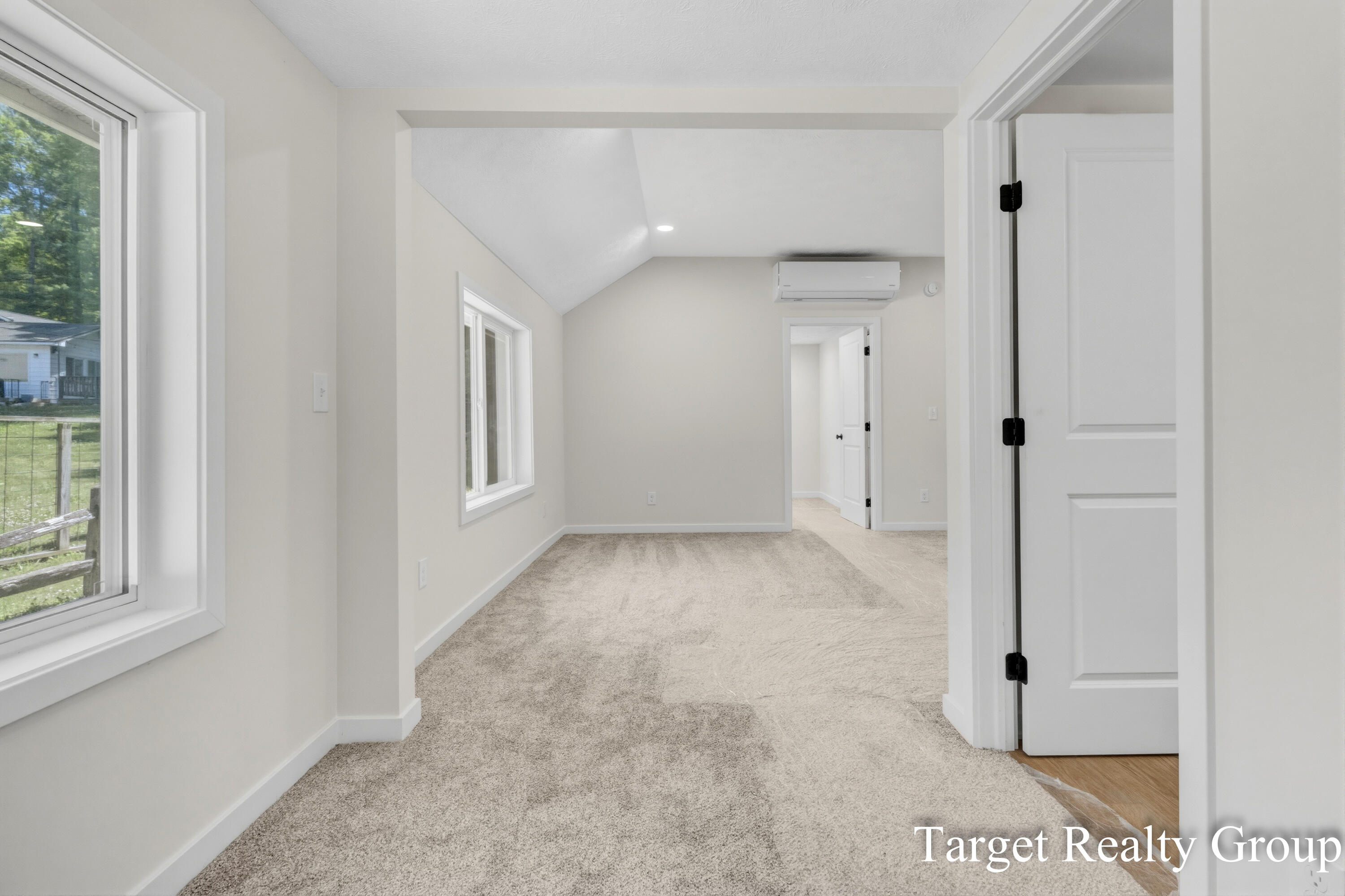8660 Merry Drive NE Rockford MI 49341