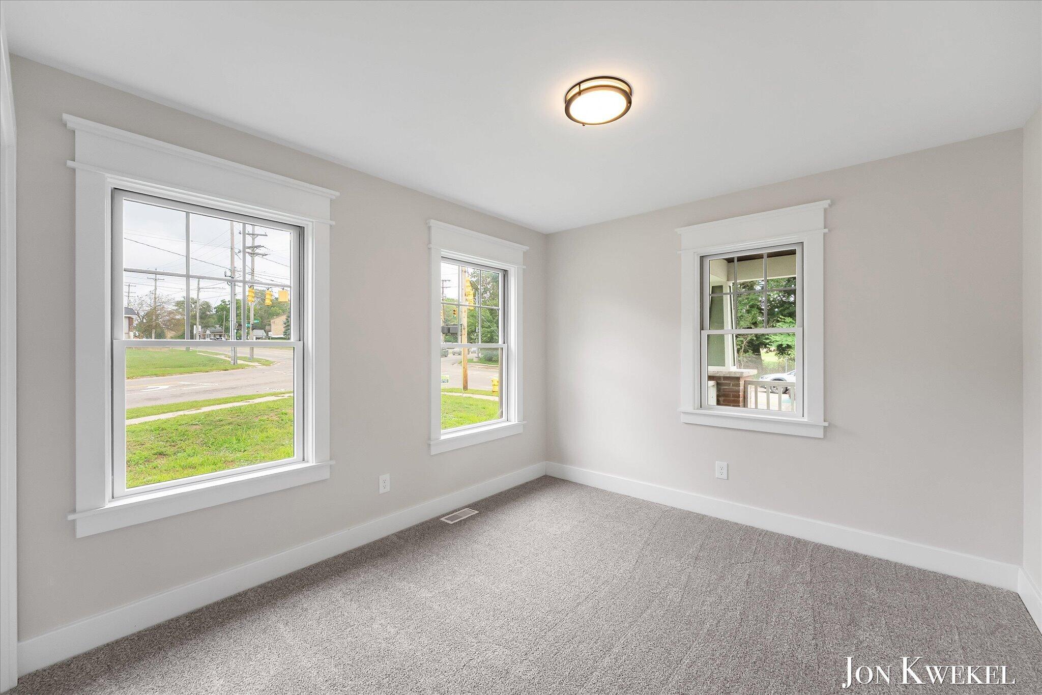 1959 Plainfield Avenue NE Grand Rapids MI 49505