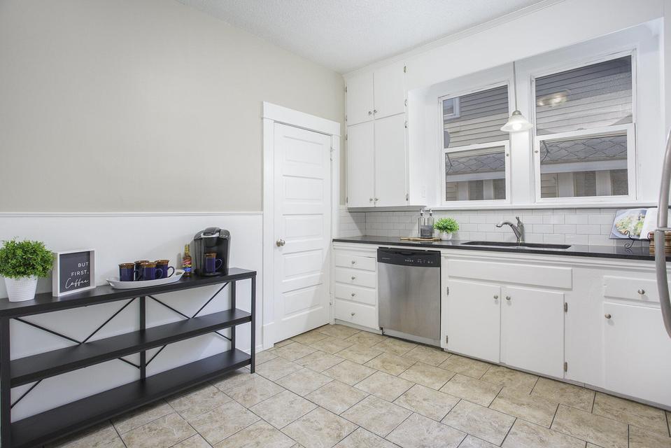 1128 Powers Avenue NW Grand Rapids MI 49504