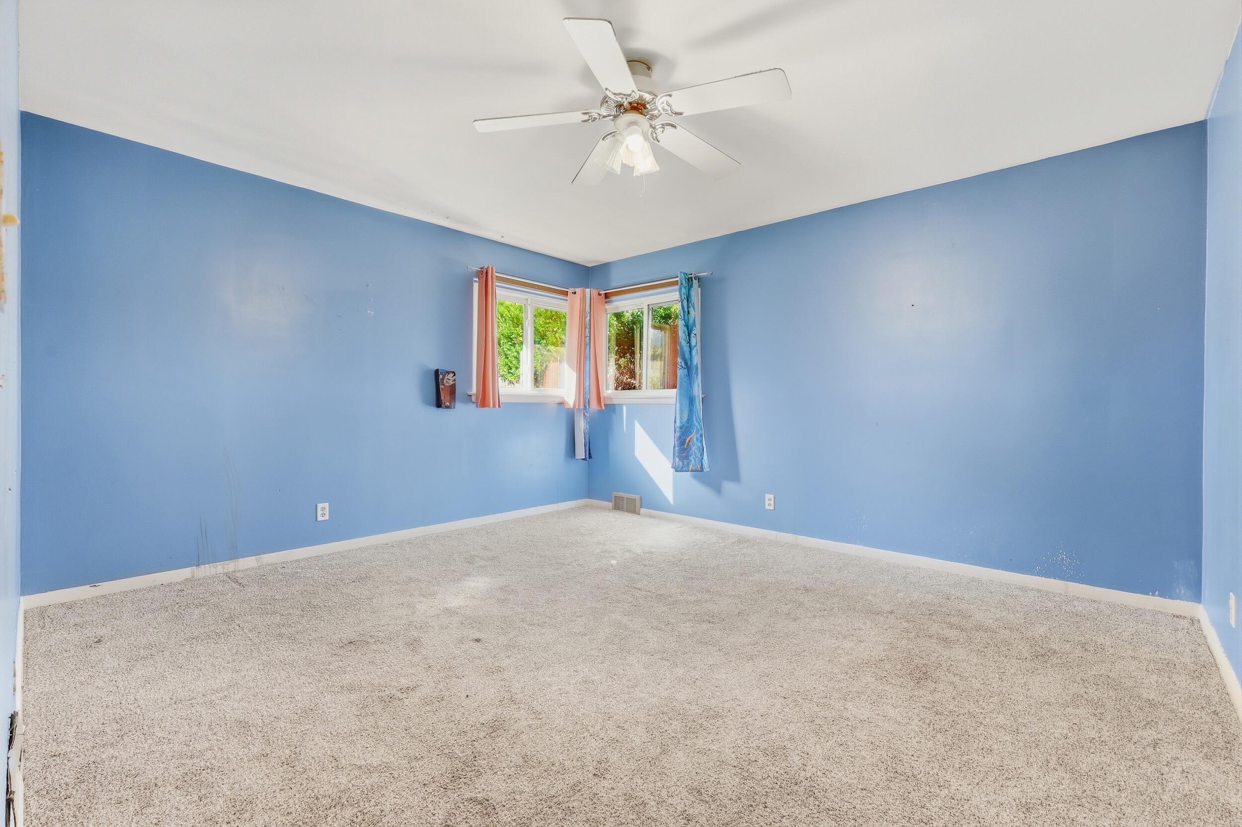 2211 Apple Avenue NW Grand Rapids MI 49504