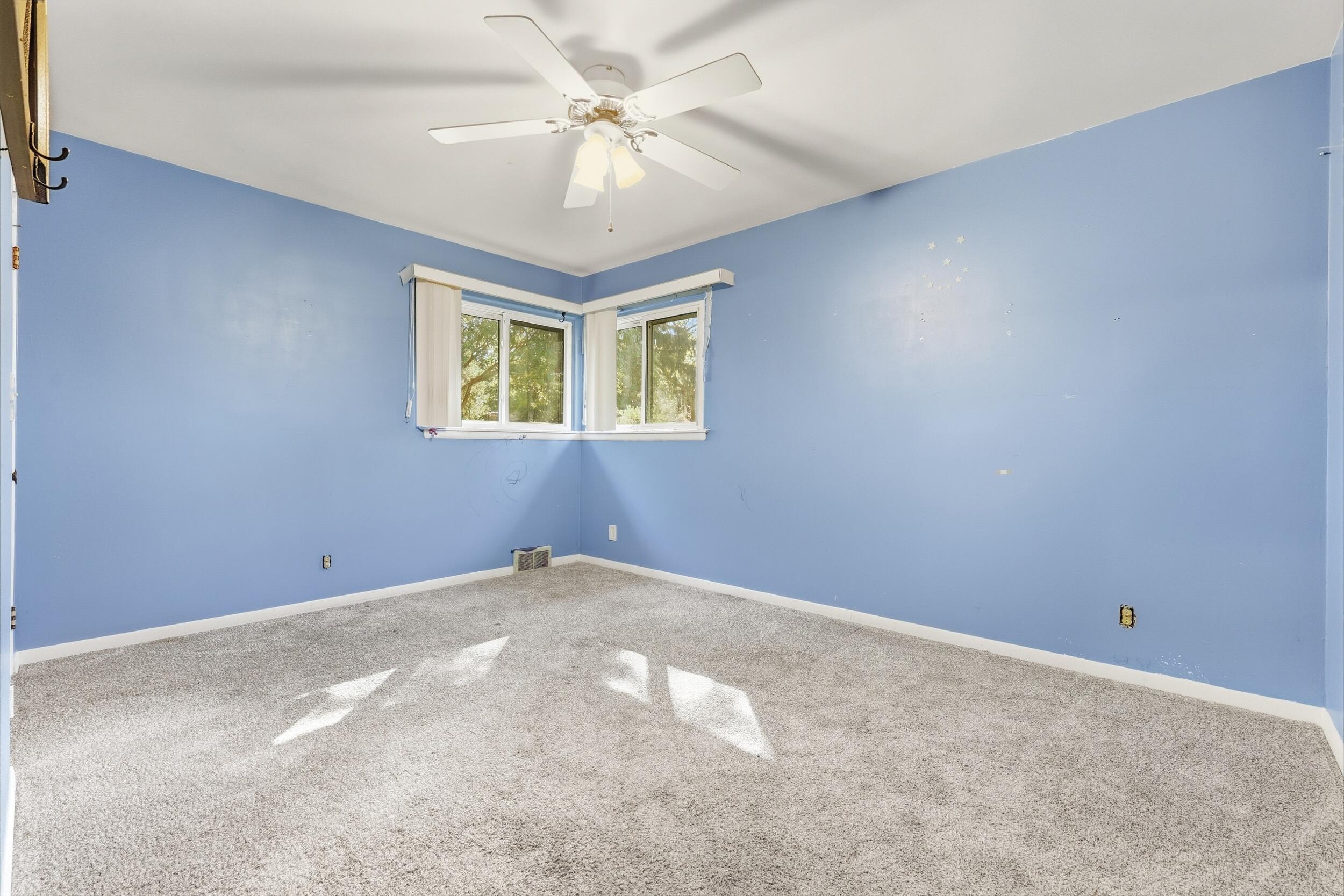2211 Apple Avenue NW Grand Rapids MI 49504