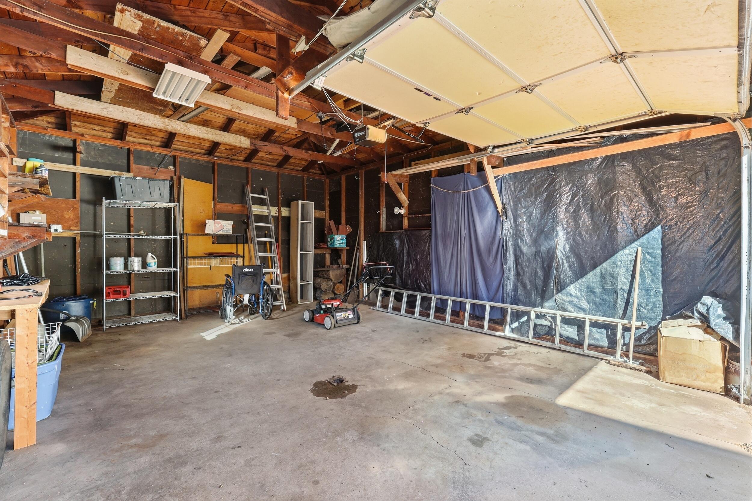 2211 Apple Avenue NW Grand Rapids MI 49504