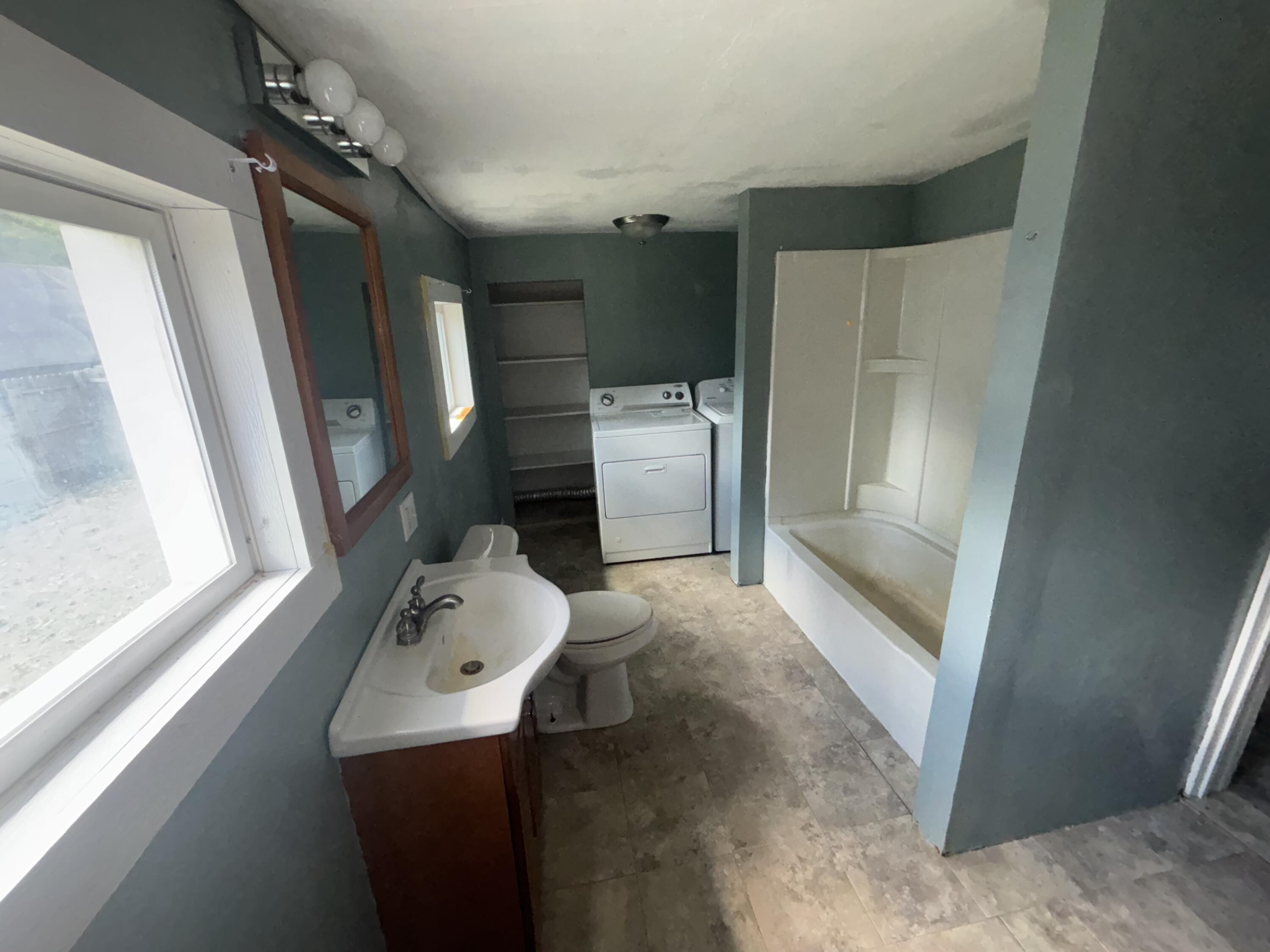 421 W Railroad Street Dowagiac MI 49047