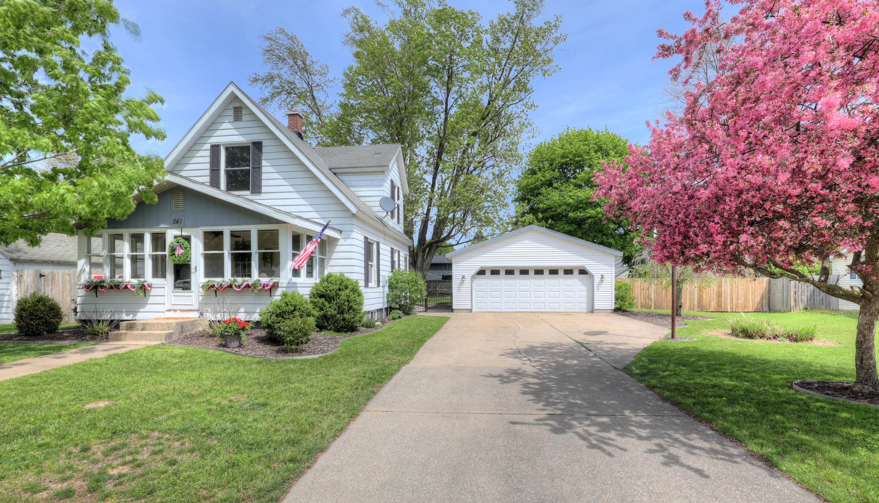 241 Woodward Street Zeeland MI 49464