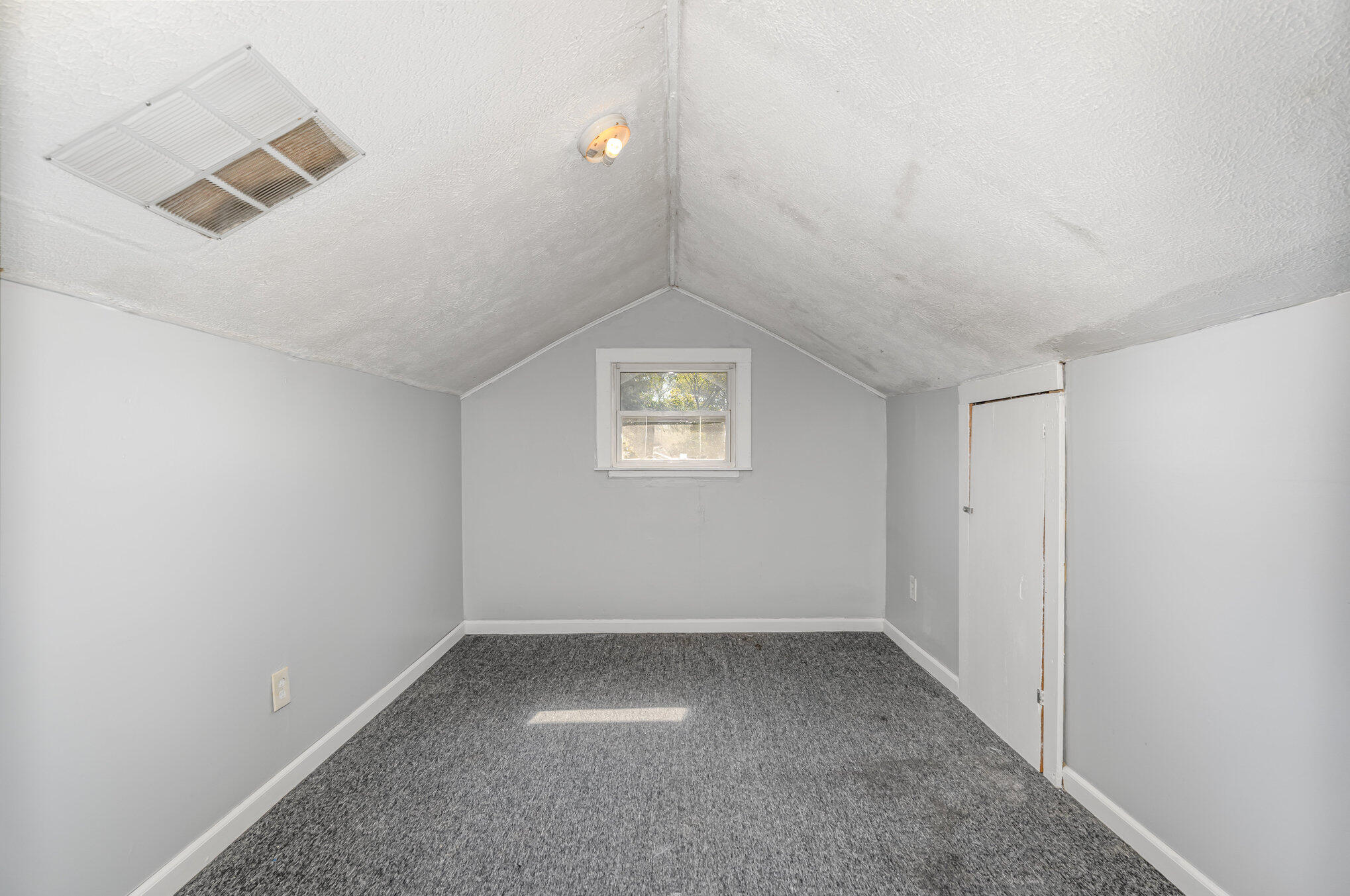 907 Humbolt Street SE Grand Rapids MI 49507