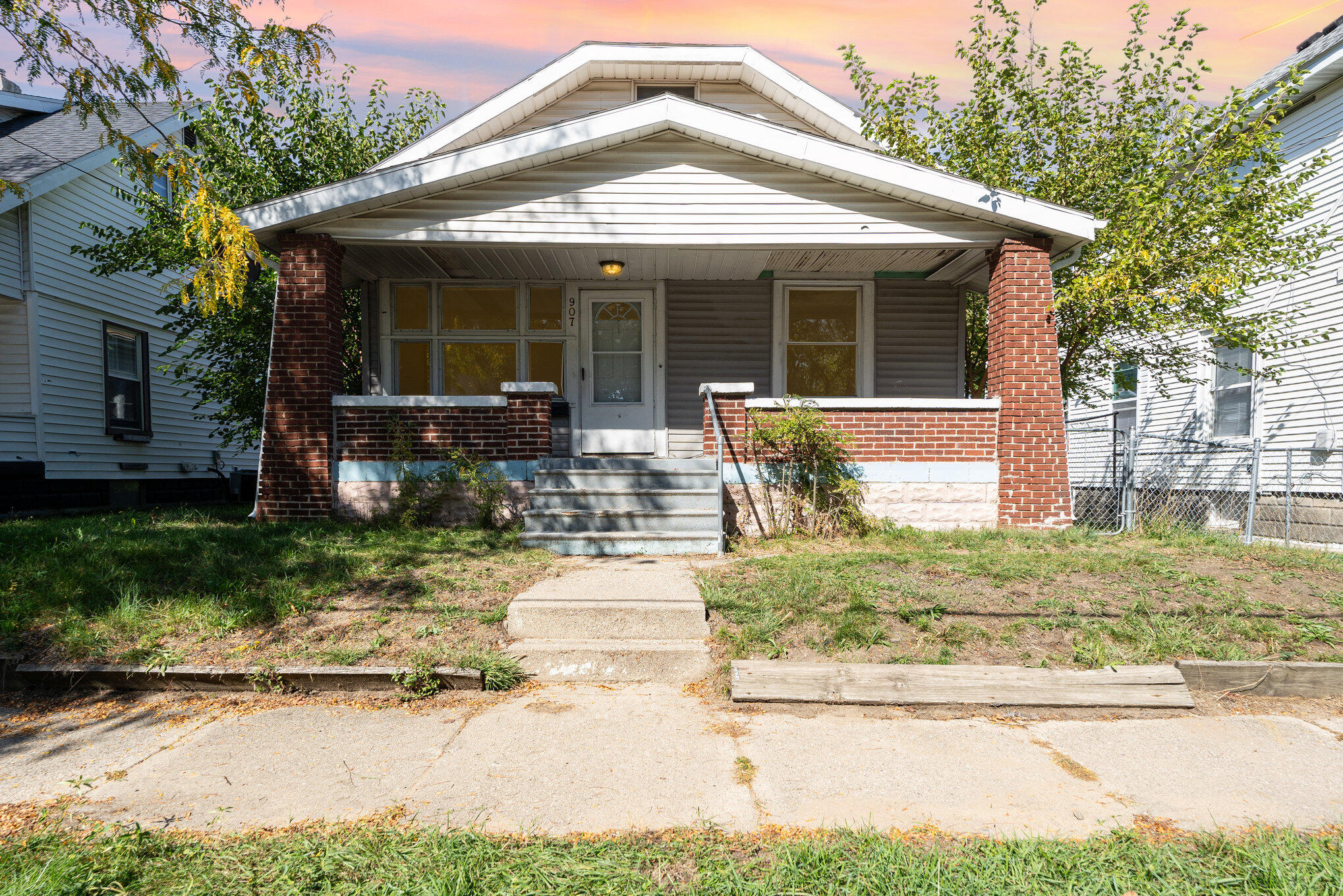 907 Humbolt Street SE Grand Rapids MI 49507