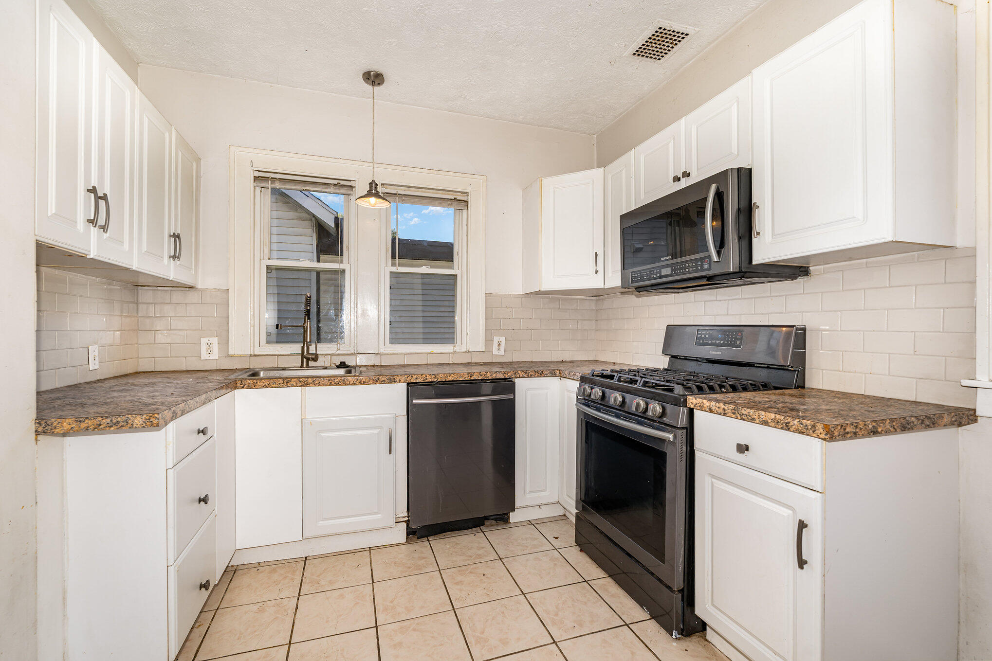 907 Humbolt Street SE Grand Rapids MI 49507