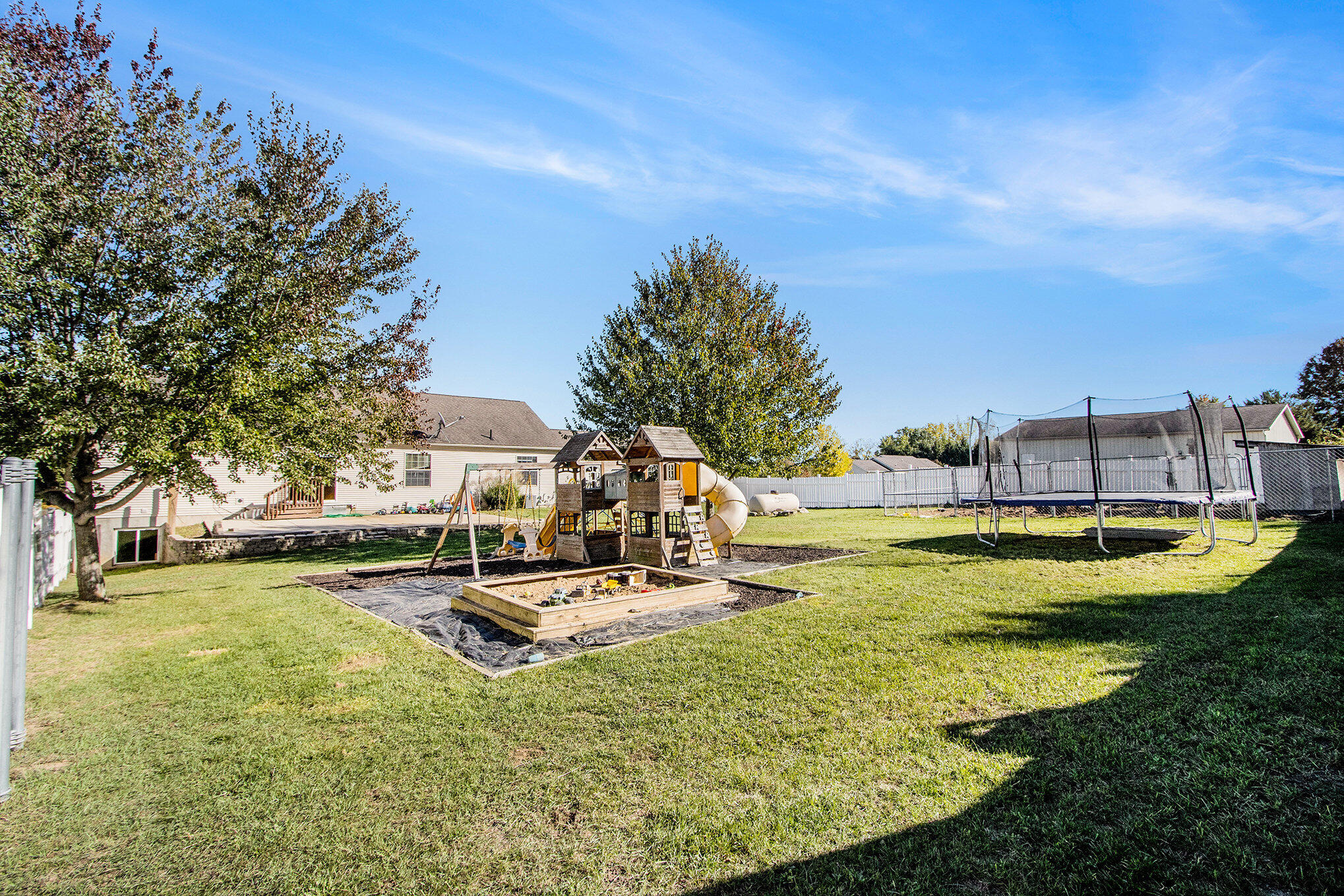 2116 Appy Way Allegan MI 49010