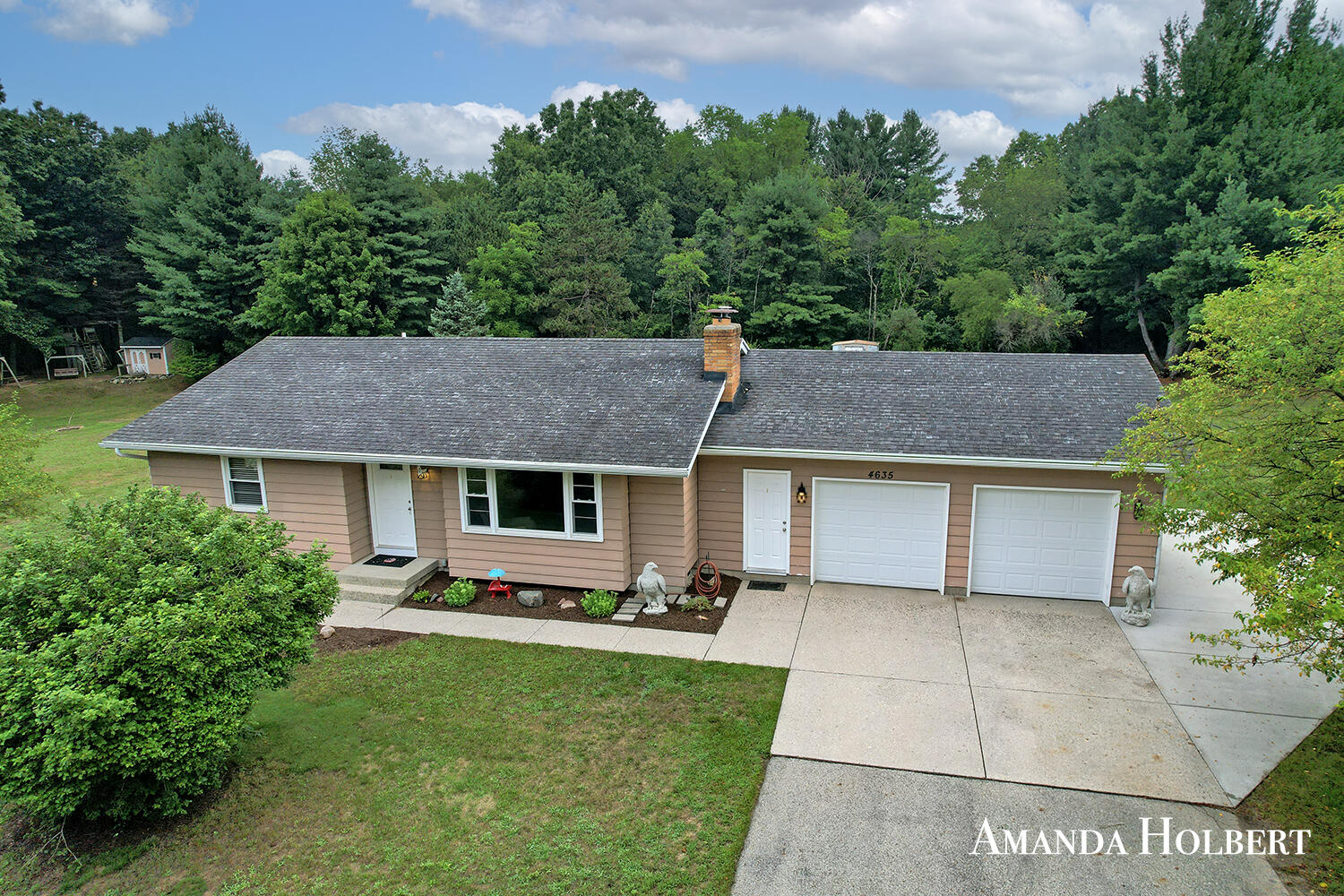 4635 12 Mile Road NE Rockford MI 49341