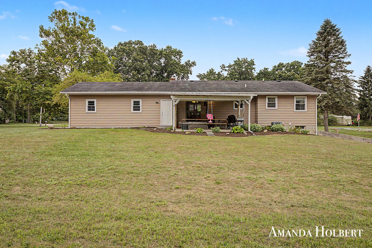 4635 12 Mile Road NE Rockford MI 49341