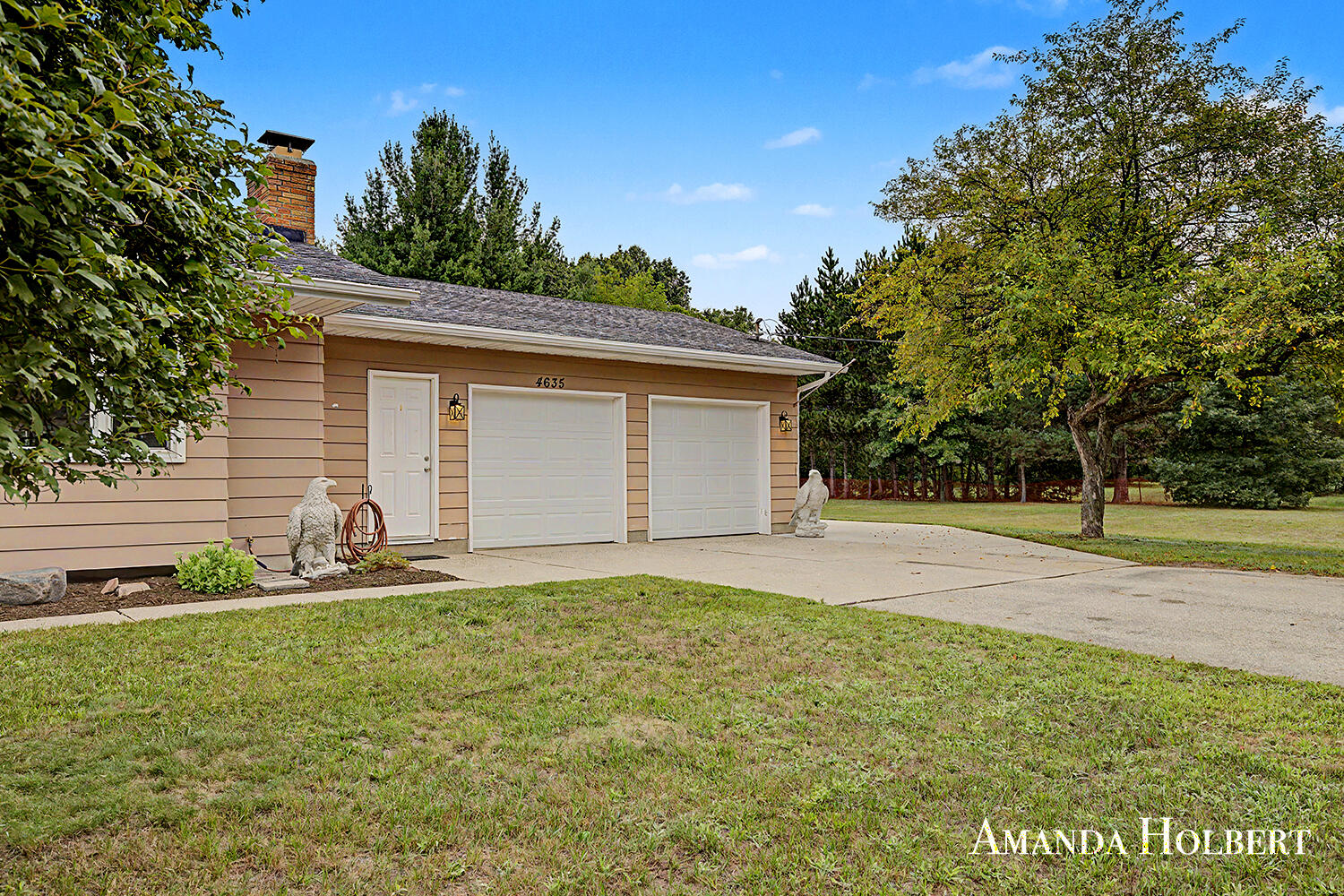 4635 12 Mile Road NE Rockford MI 49341