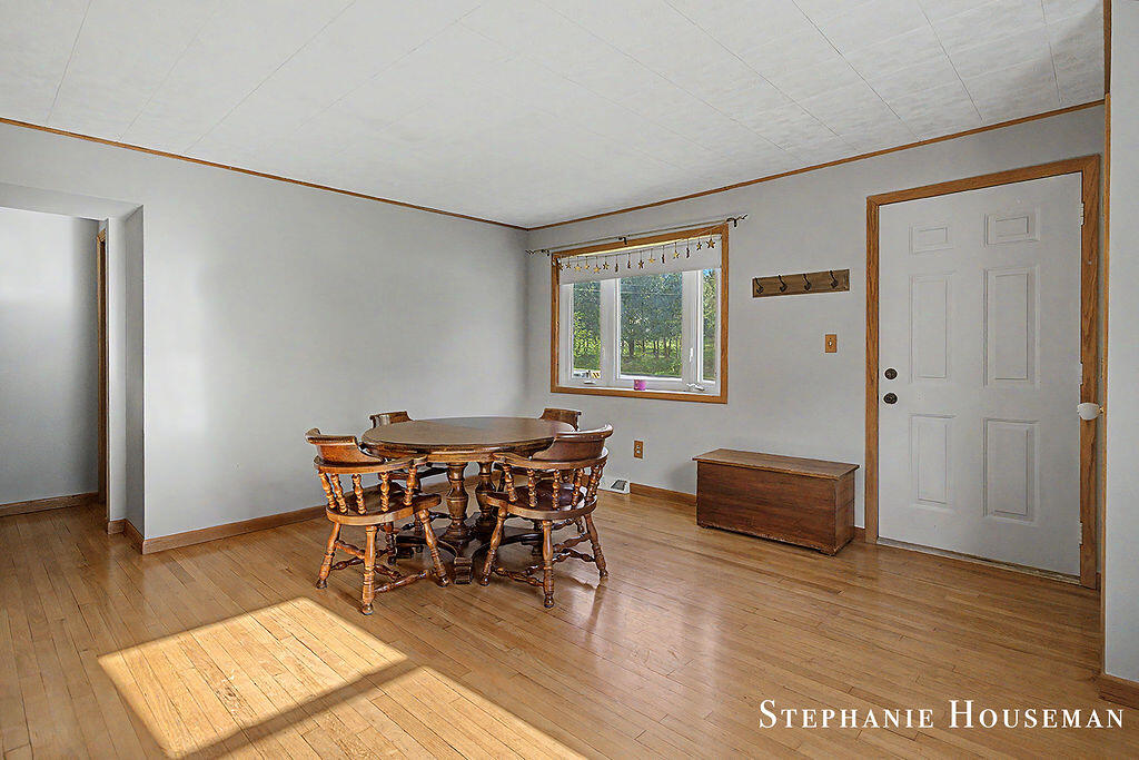 2914 River Hill Drive NW Grand Rapids MI 49534