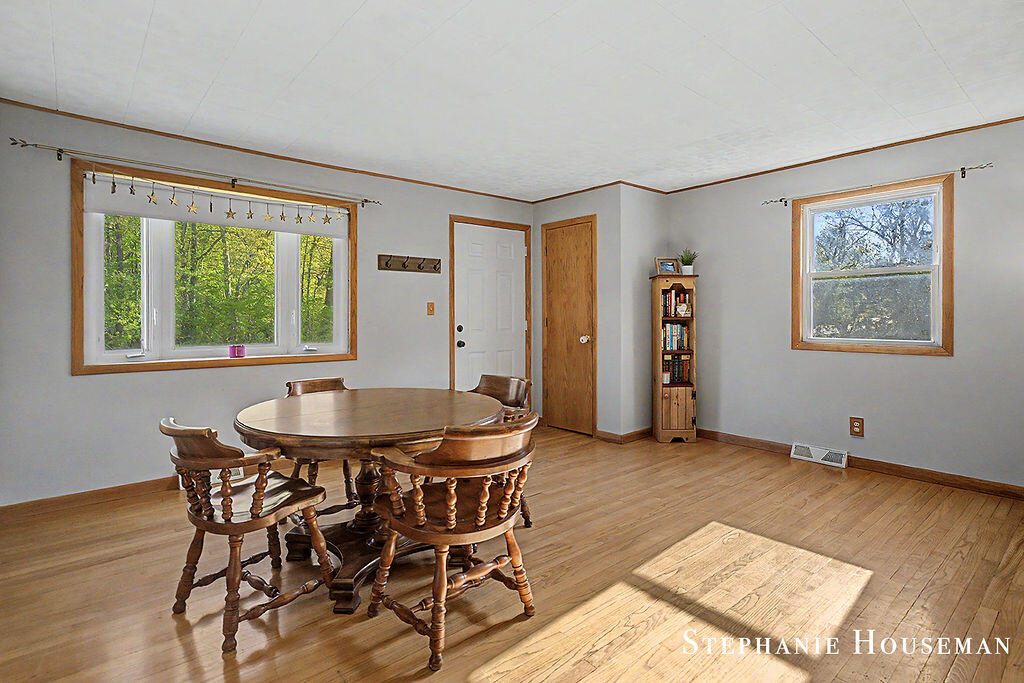 2914 River Hill Drive NW Grand Rapids MI 49534