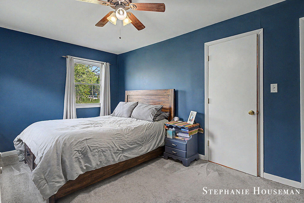 2914 River Hill Drive NW Grand Rapids MI 49534
