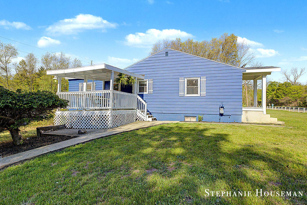 2914 River Hill Drive NW Grand Rapids MI 49534