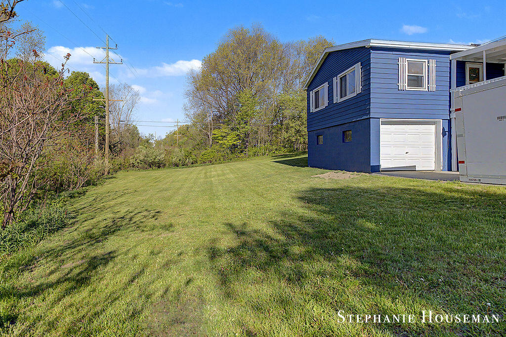 2914 River Hill Drive NW Grand Rapids MI 49534
