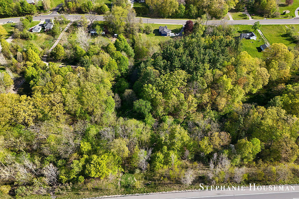 2914 River Hill Drive NW Grand Rapids MI 49534