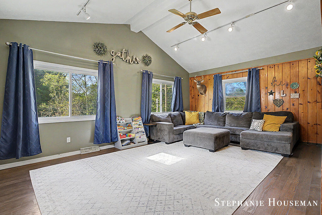 2914 River Hill Drive NW Grand Rapids MI 49534