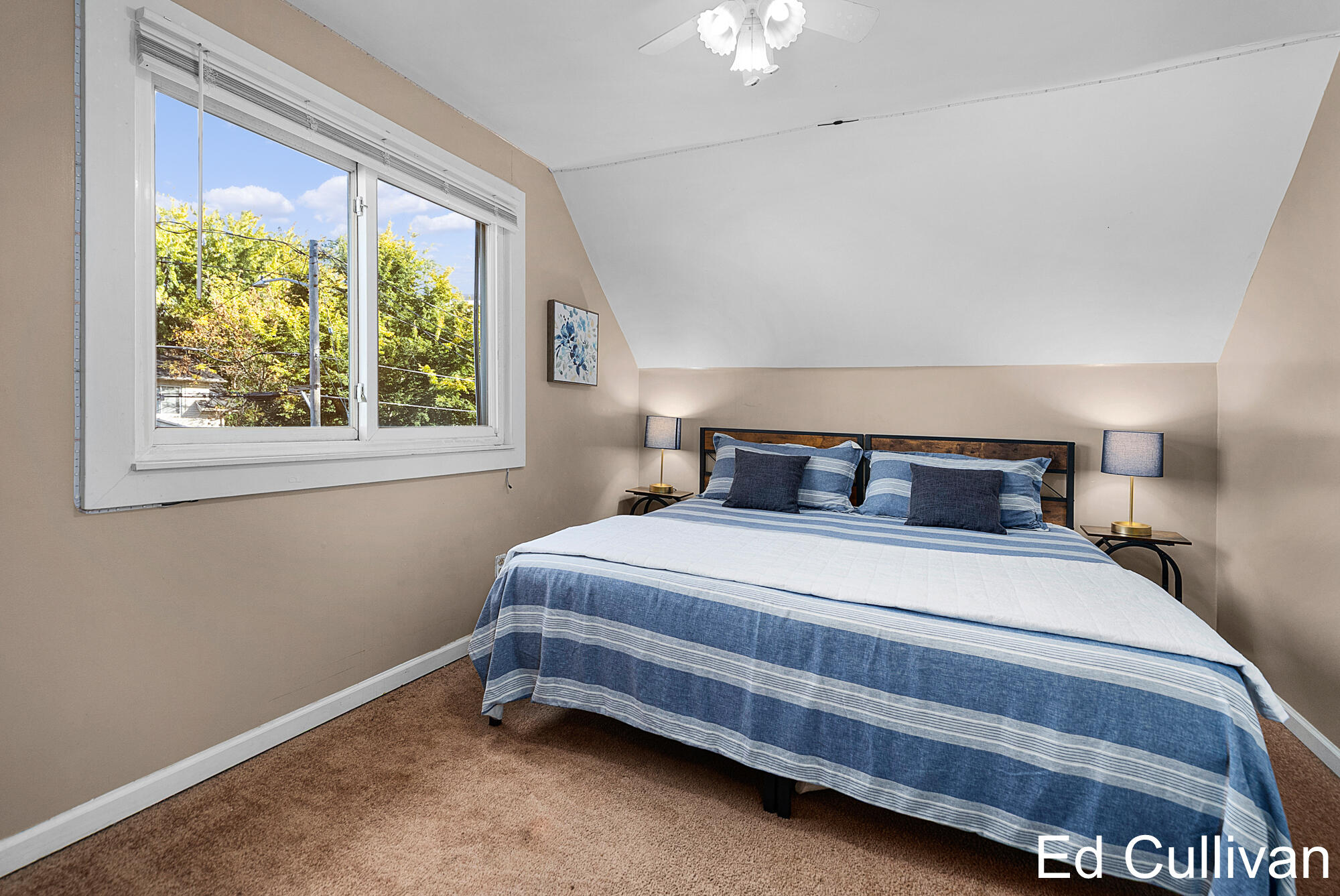 824 Arianna Street NW Grand Rapids MI 49504