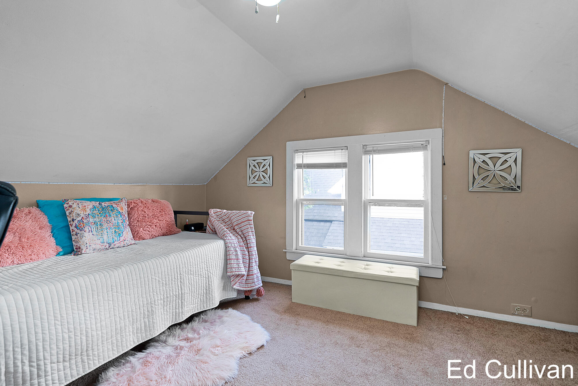 824 Arianna Street NW Grand Rapids MI 49504