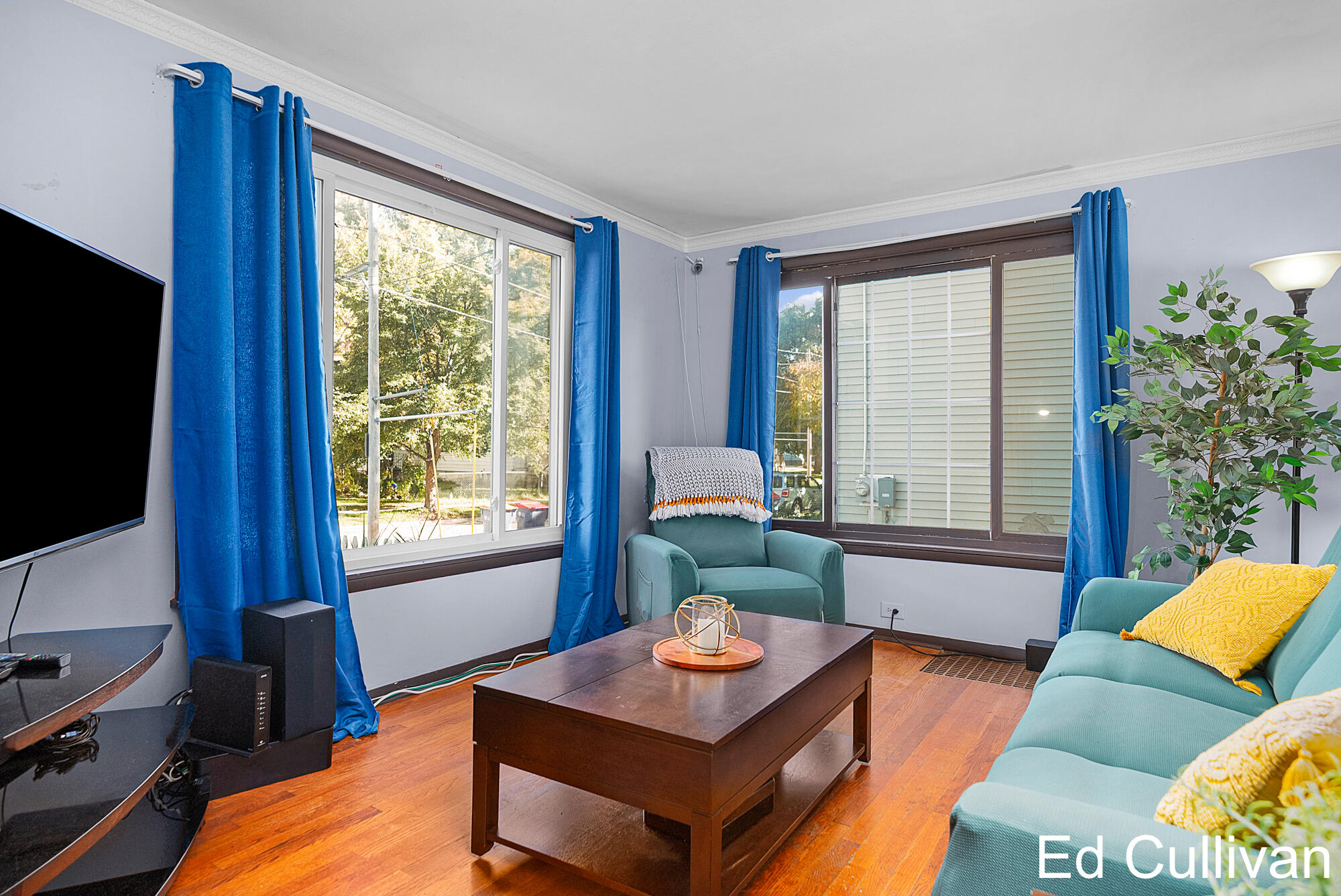 824 Arianna Street NW Grand Rapids MI 49504