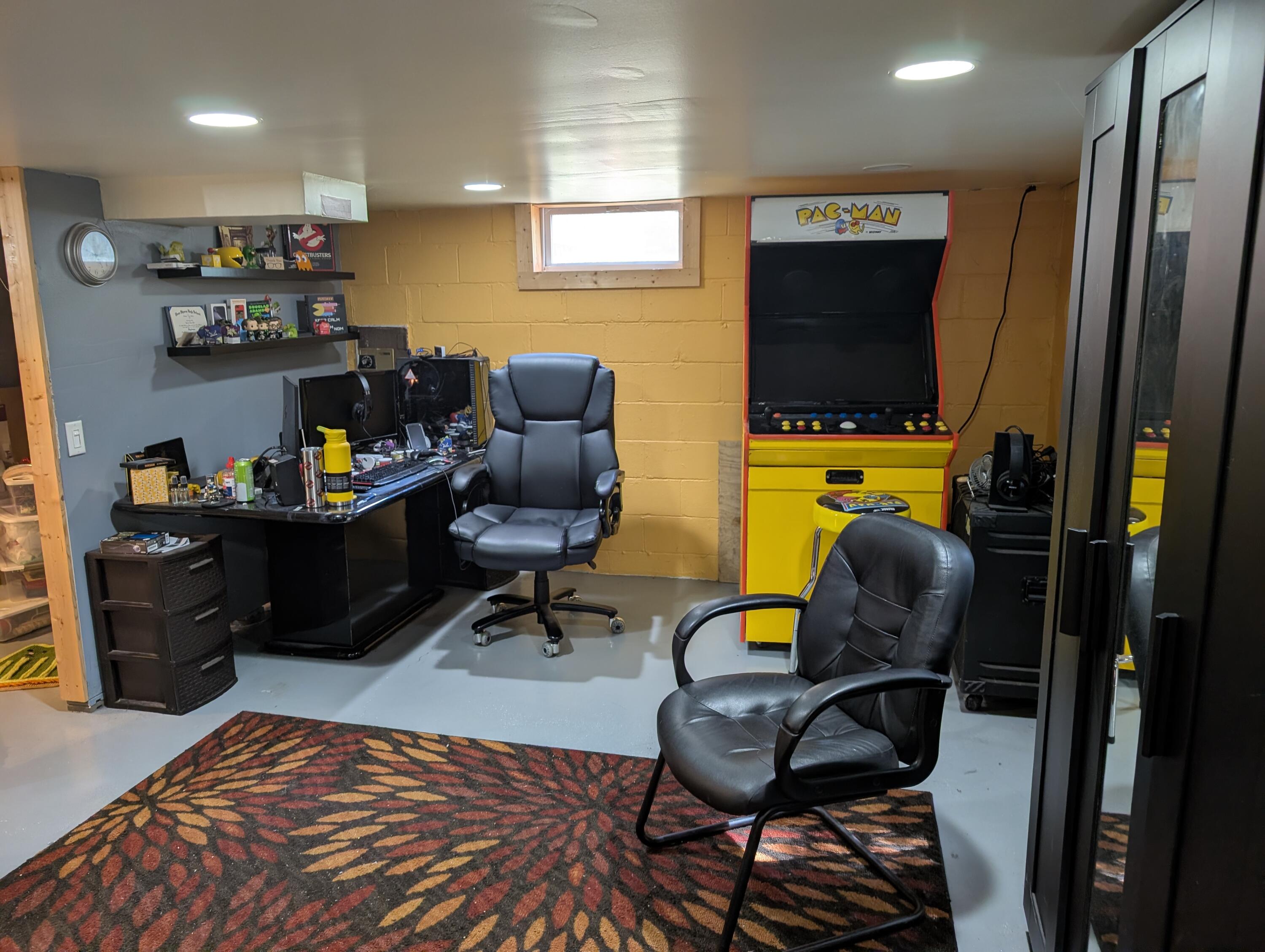 271 Randall Road Muskegon MI 49441