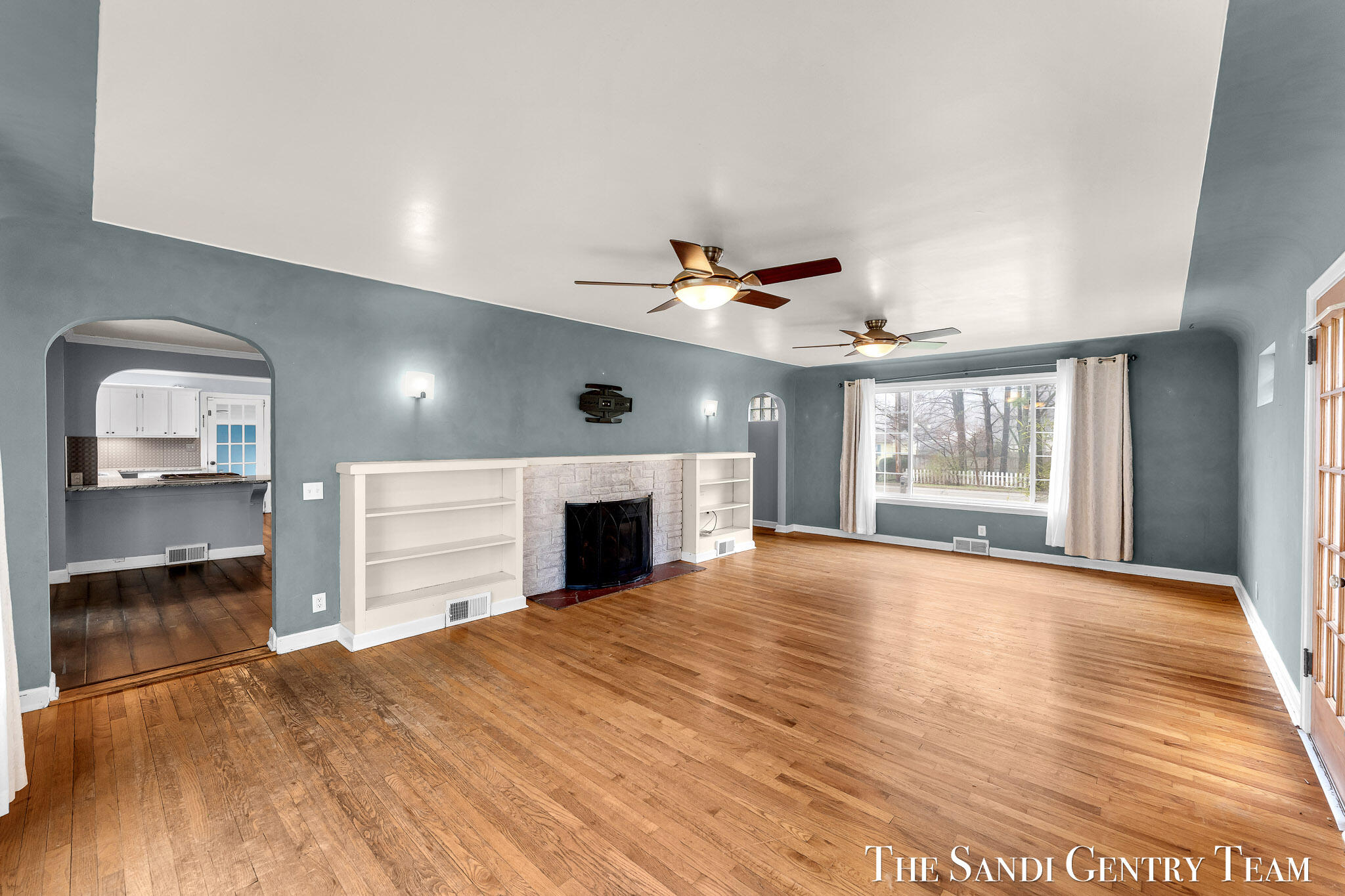 15008 Lakeshore Drive Grand Haven MI 49417