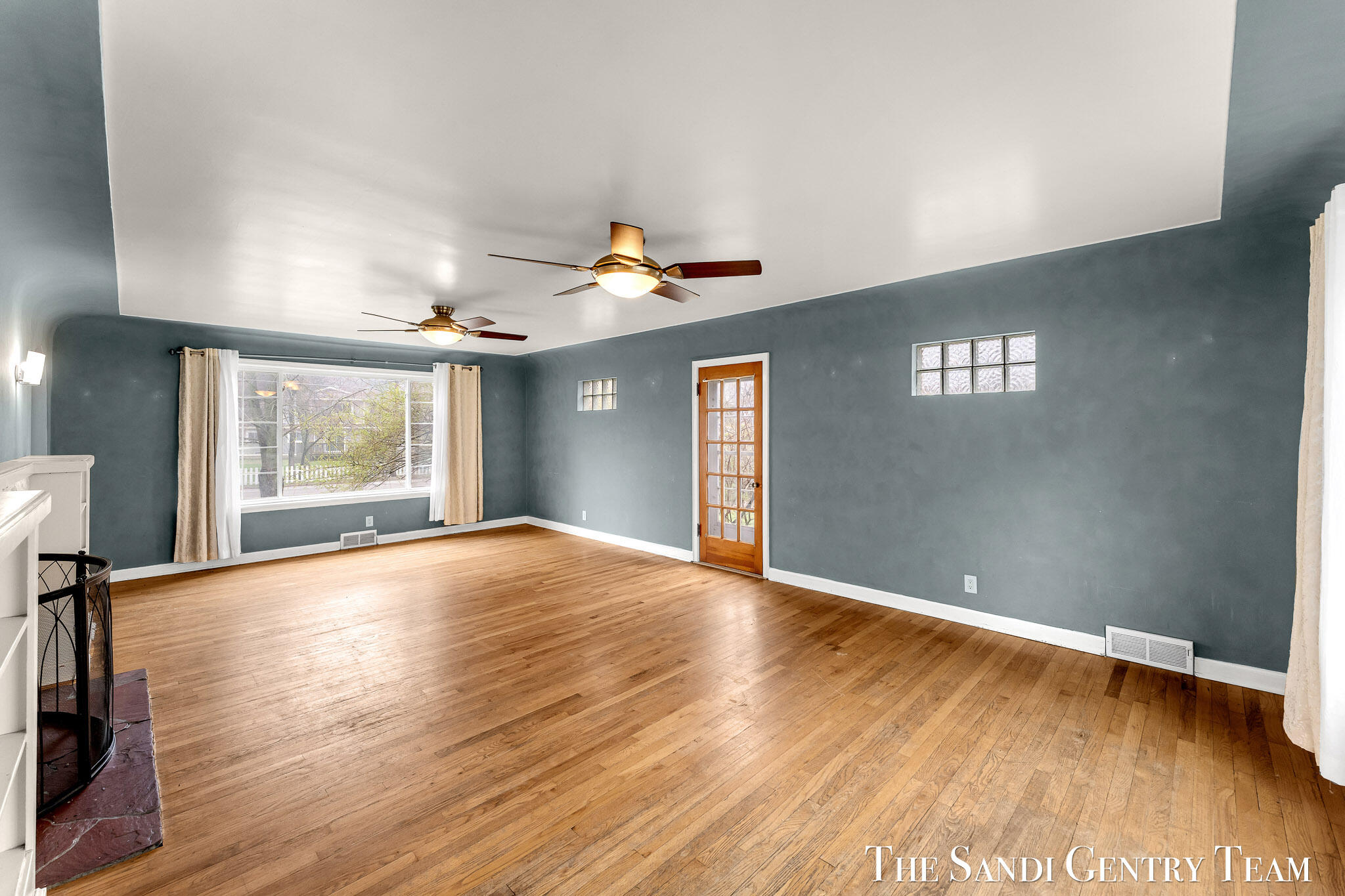 15008 Lakeshore Drive Grand Haven MI 49417
