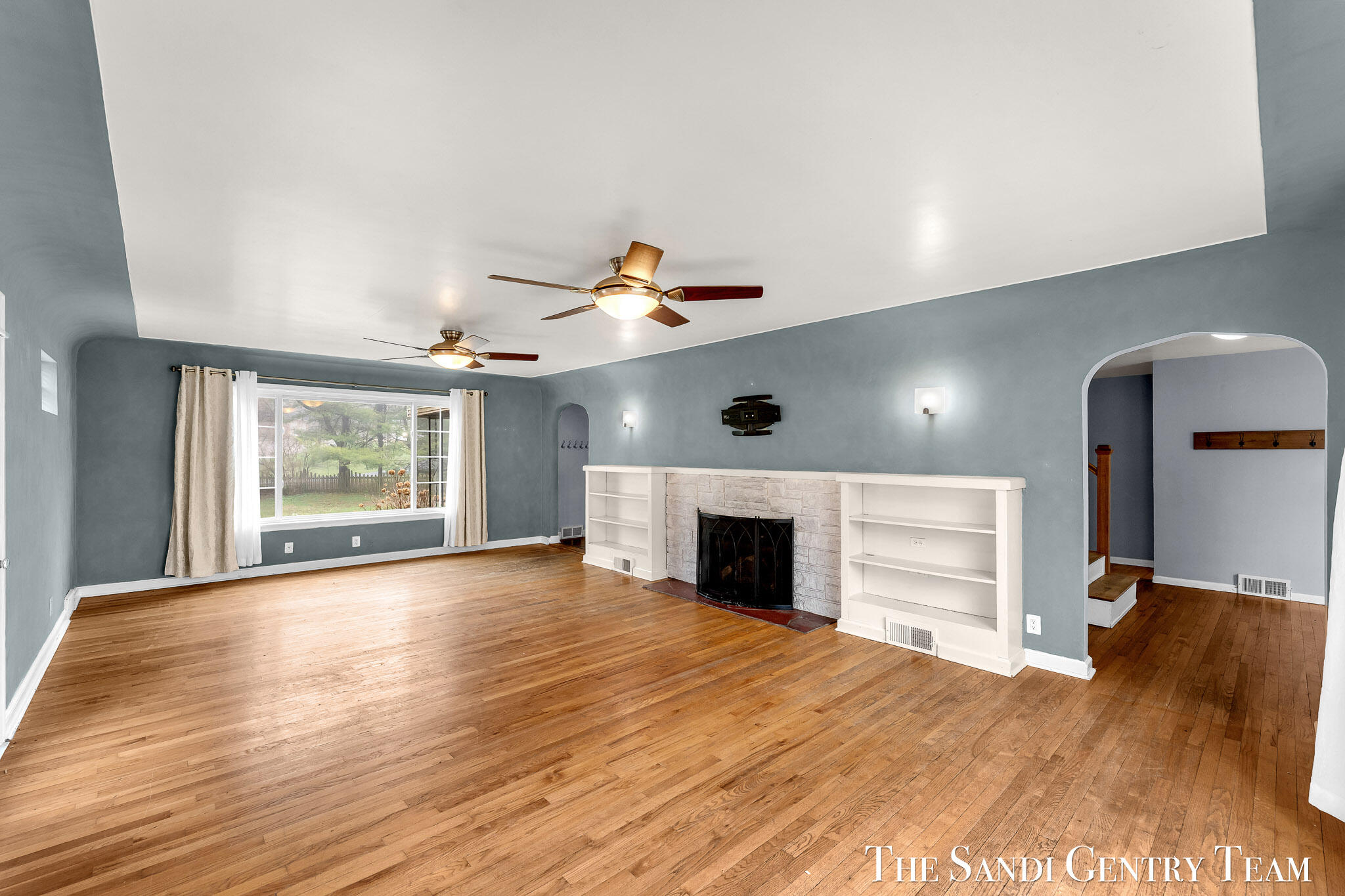 15008 Lakeshore Drive Grand Haven MI 49417
