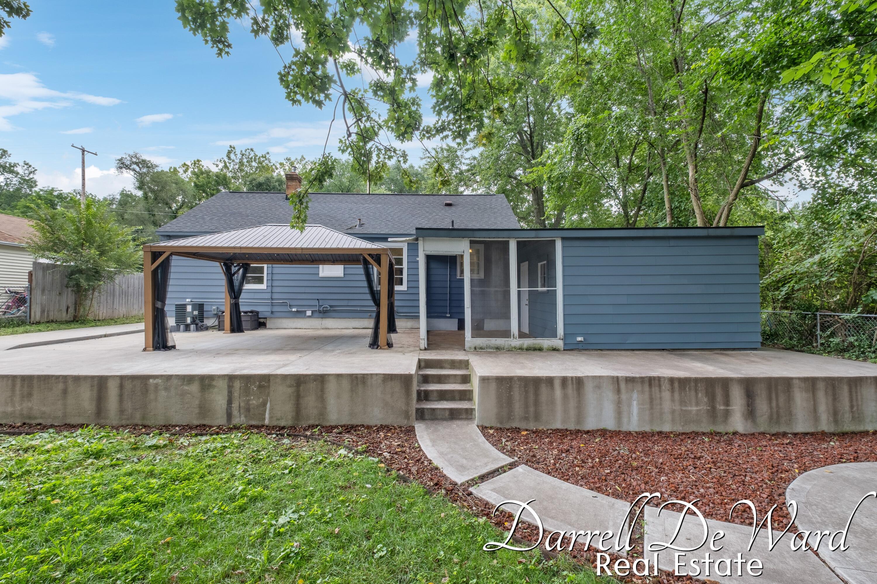 2619 Madison Avenue SE Grand Rapids MI 49507