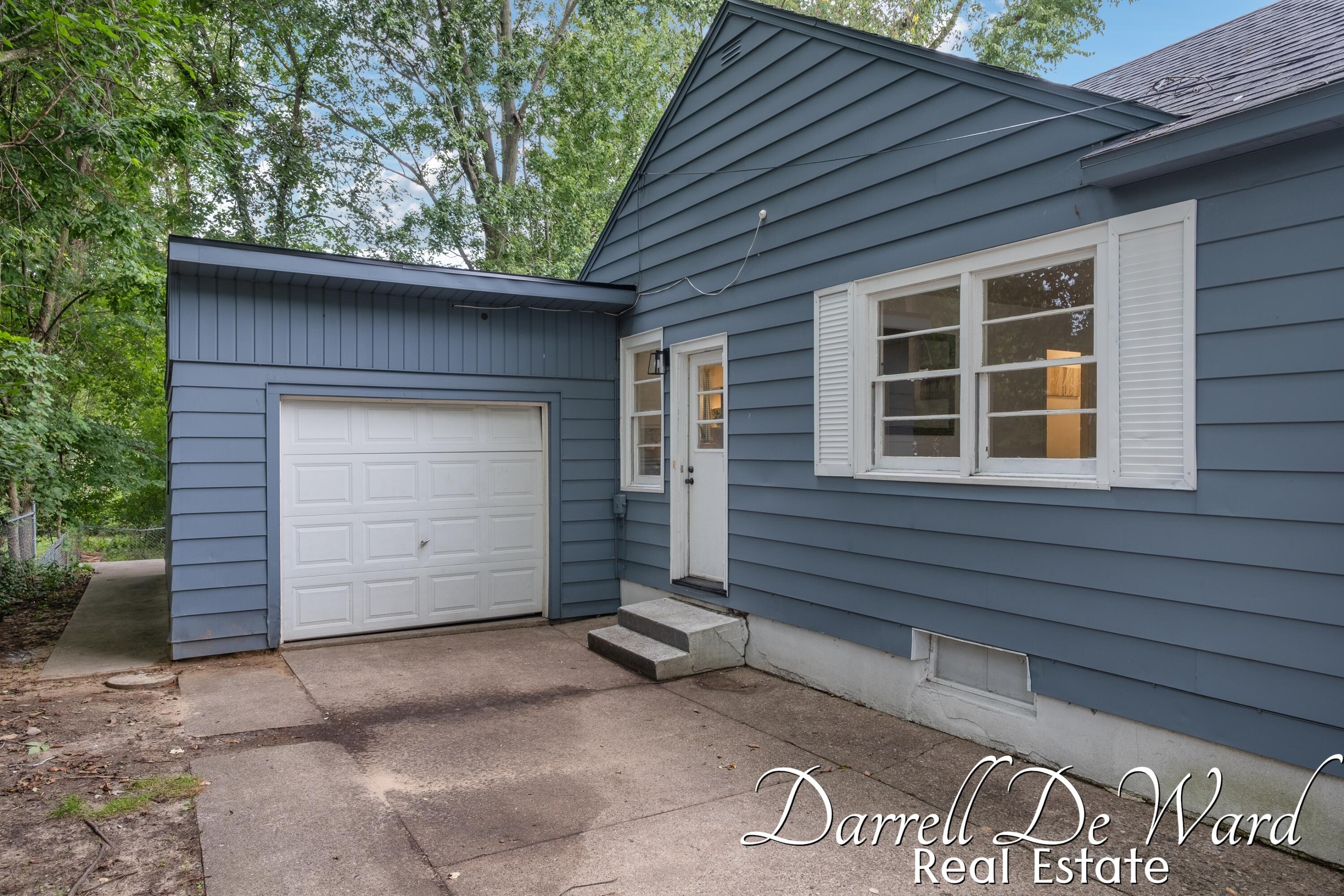 2619 Madison Avenue SE Grand Rapids MI 49507
