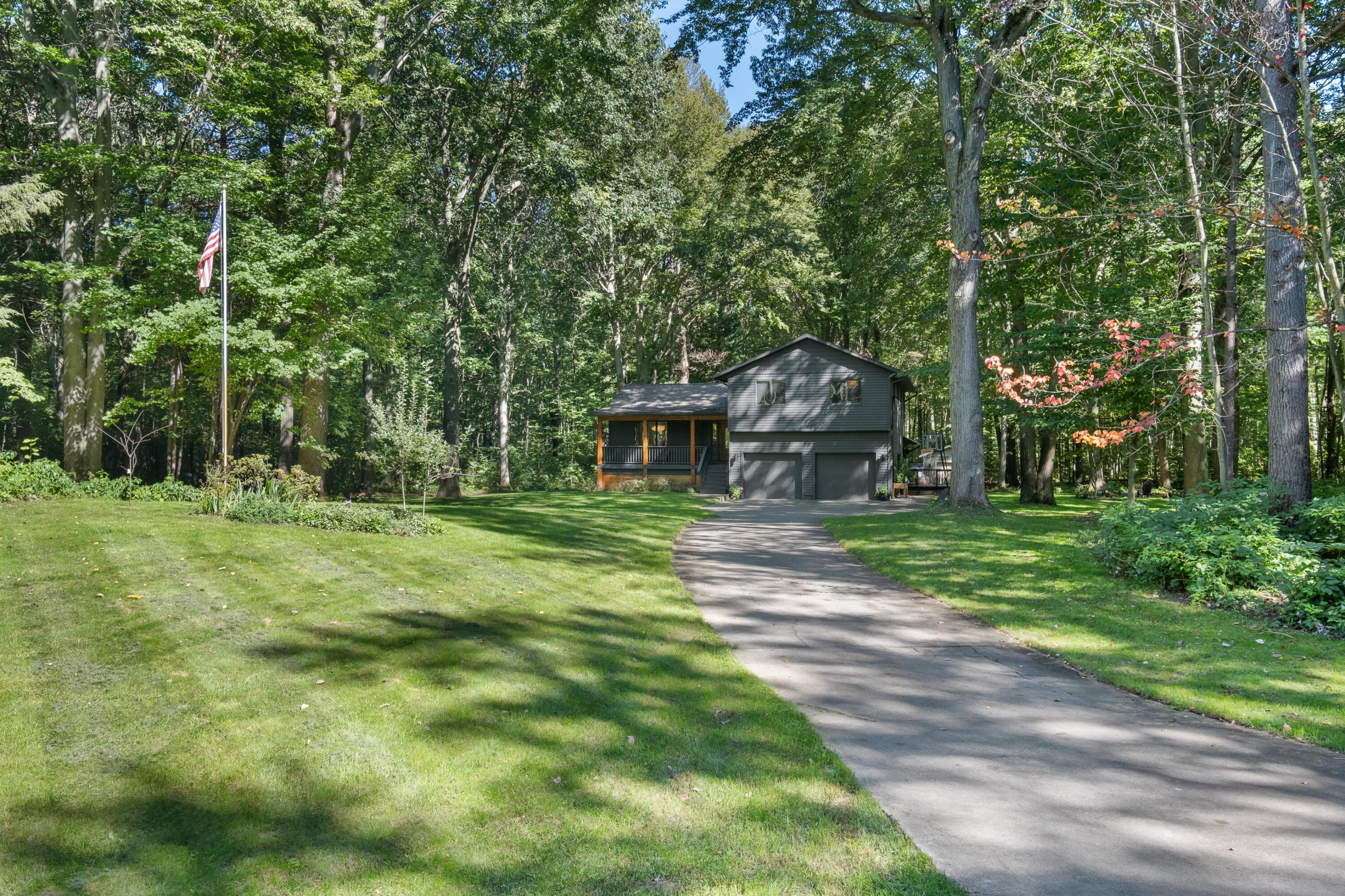 12890 Woodhaven Drive Grand Haven MI 49417