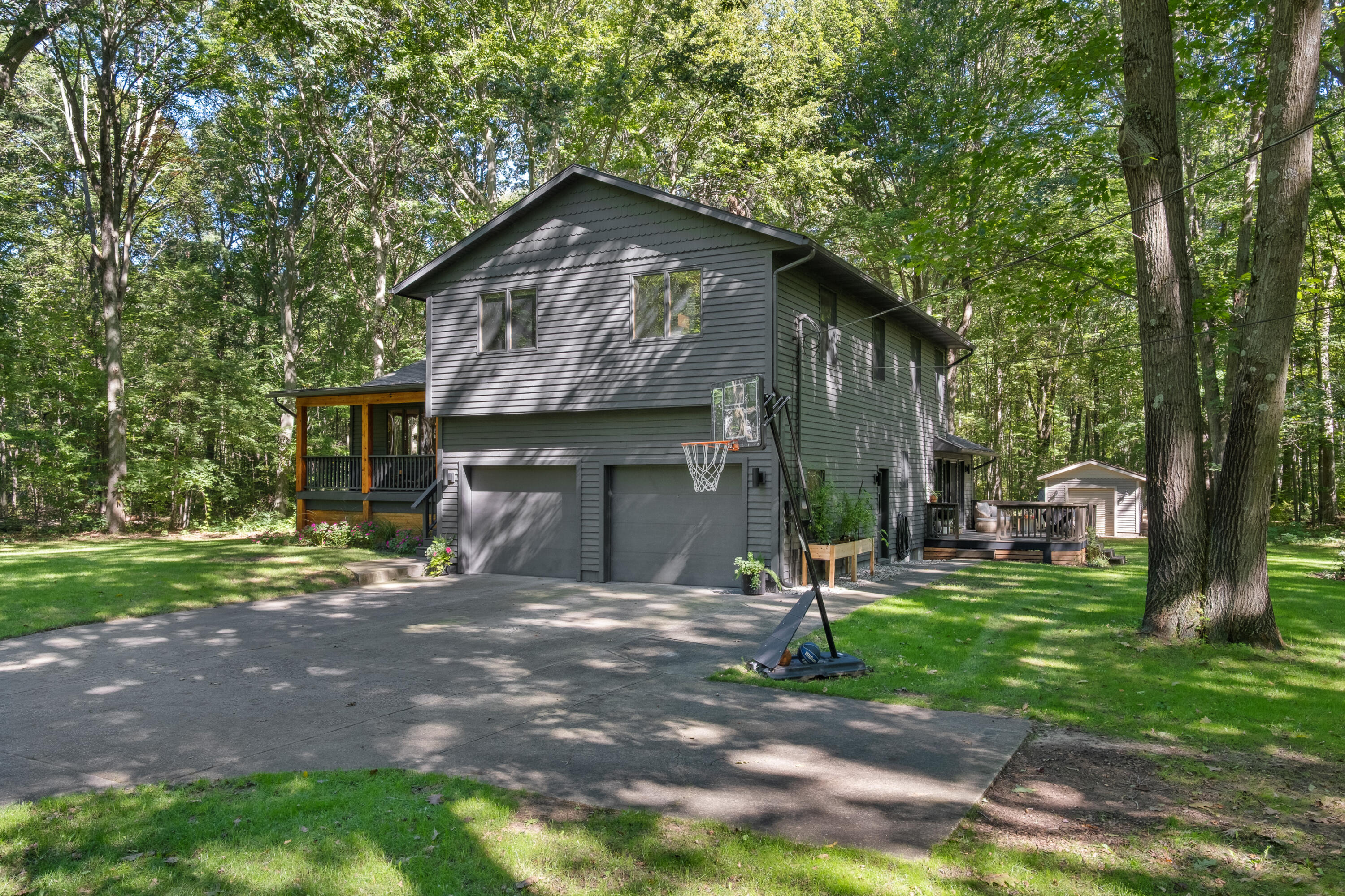 12890 Woodhaven Drive Grand Haven MI 49417