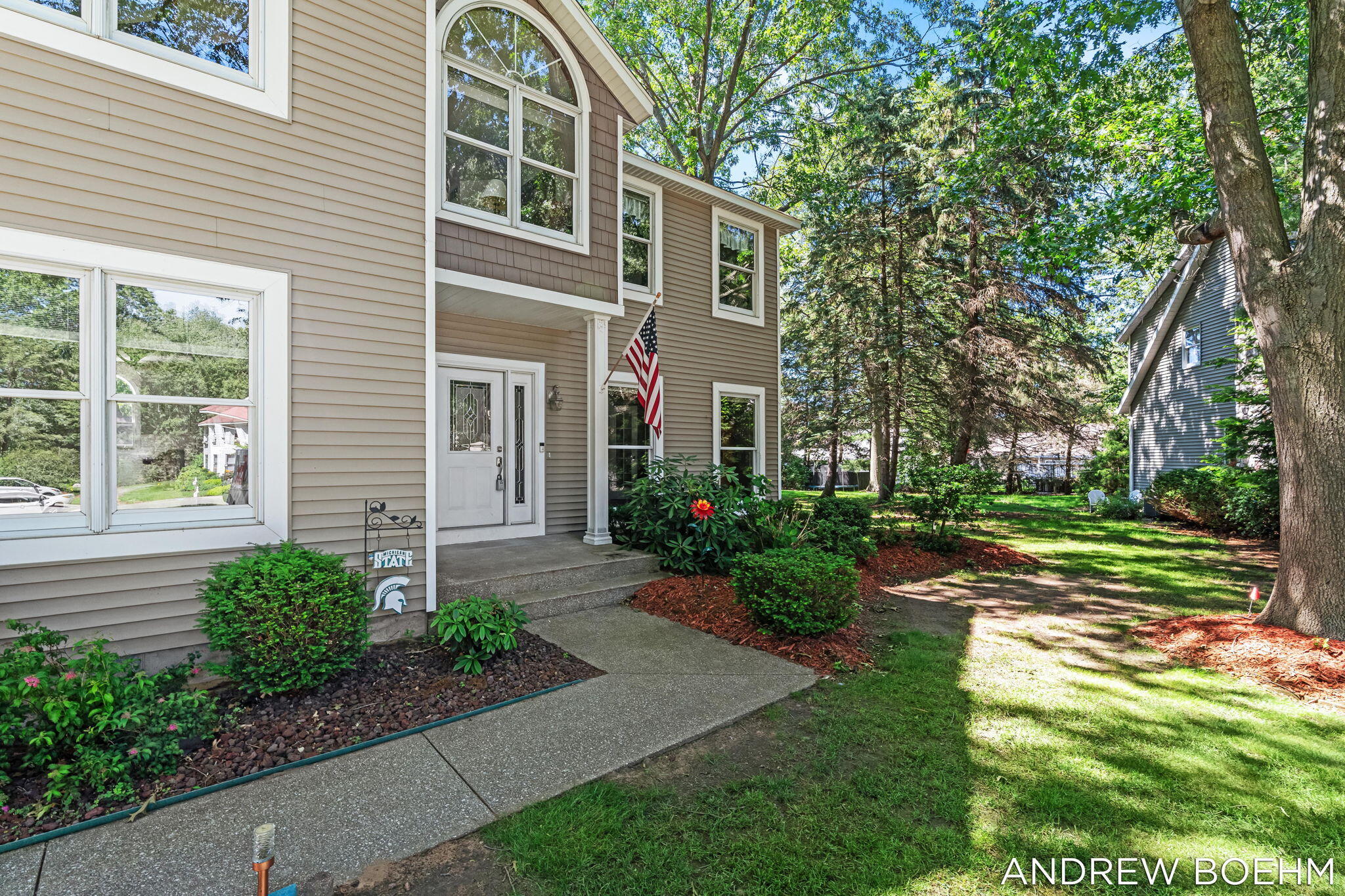 166 Wynwood Court Holland MI 49424