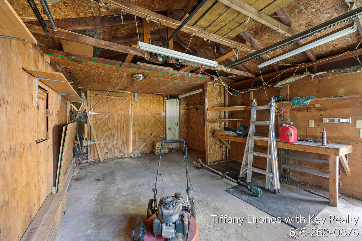 3241 Buchanan Avenue SW Grand Rapids MI 49548