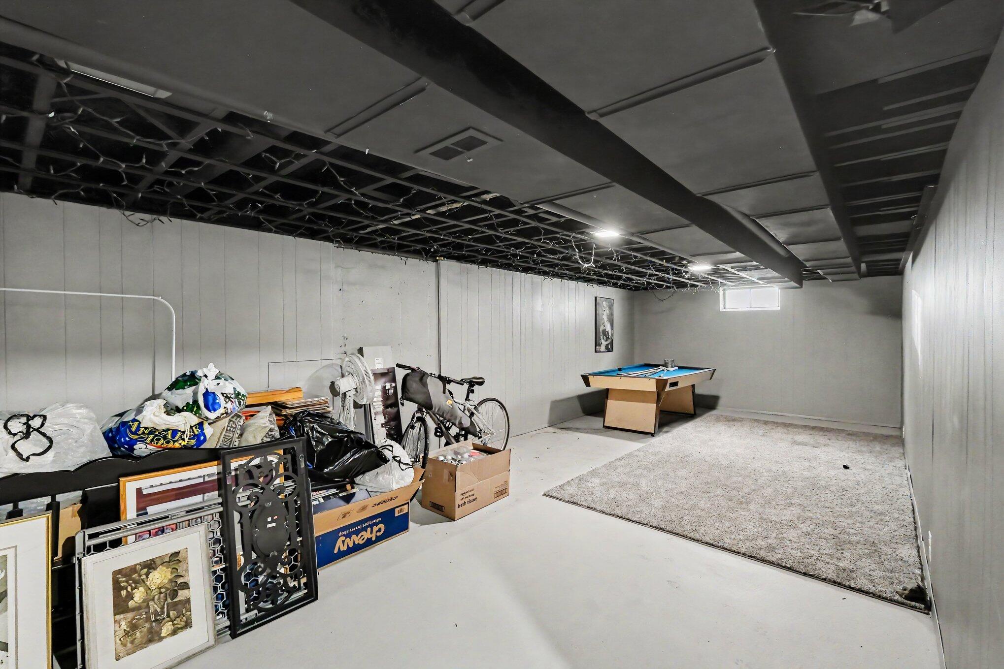725 Parkway Drive NE Grand Rapids MI 49525
