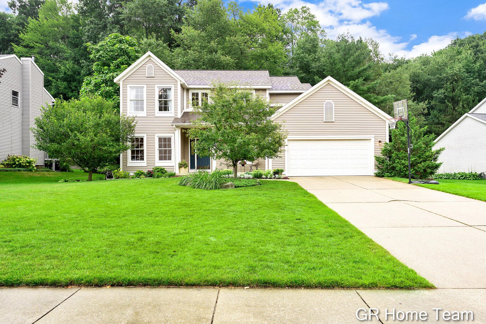 7436 Las Palmas Drive NE Rockford MI 49341