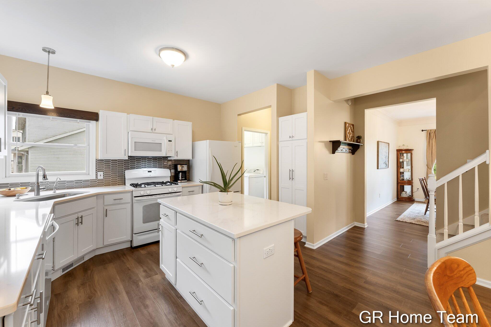 7436 Las Palmas Drive NE Rockford MI 49341
